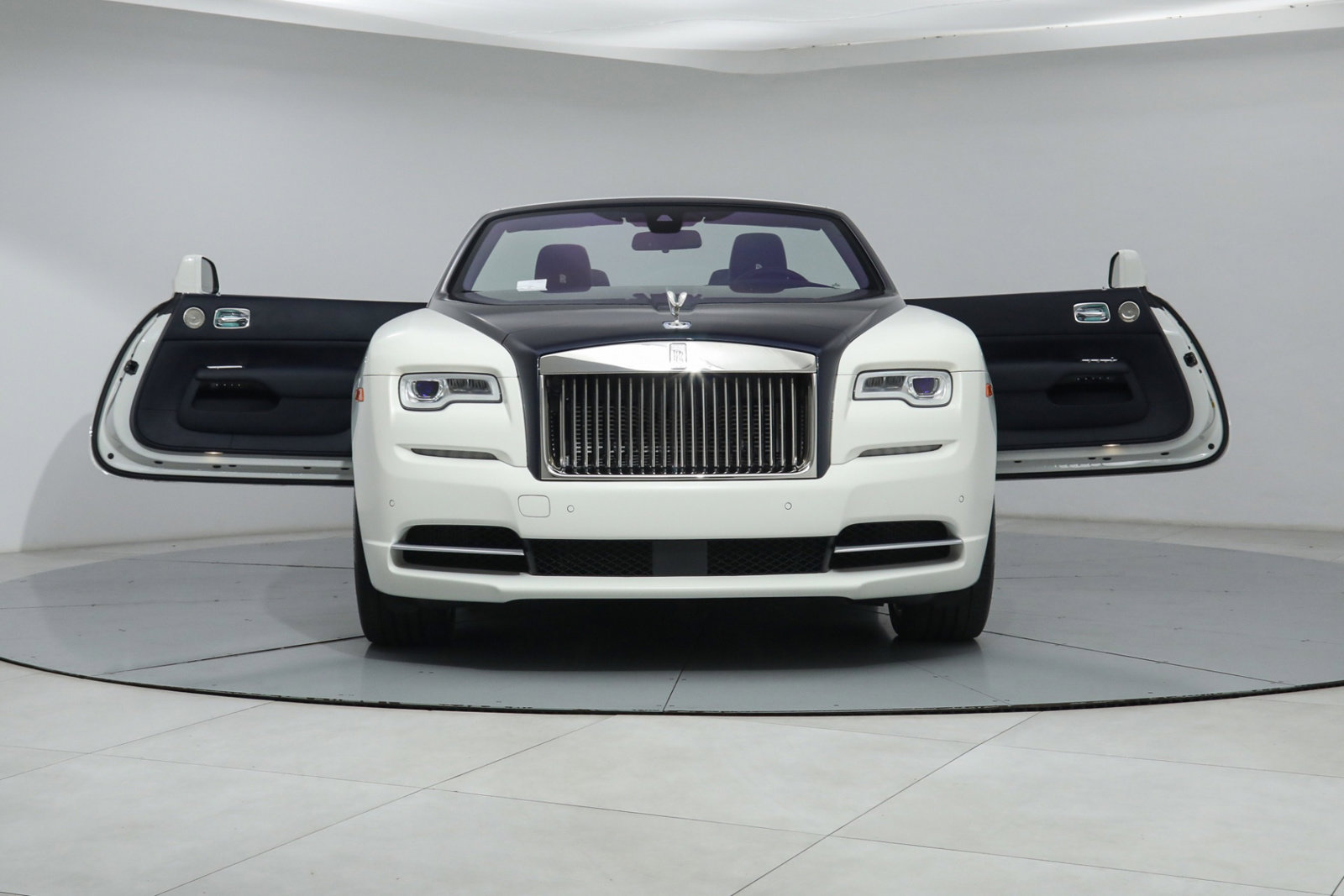 2020 ROLLS-ROYCE DAWN, 2/20