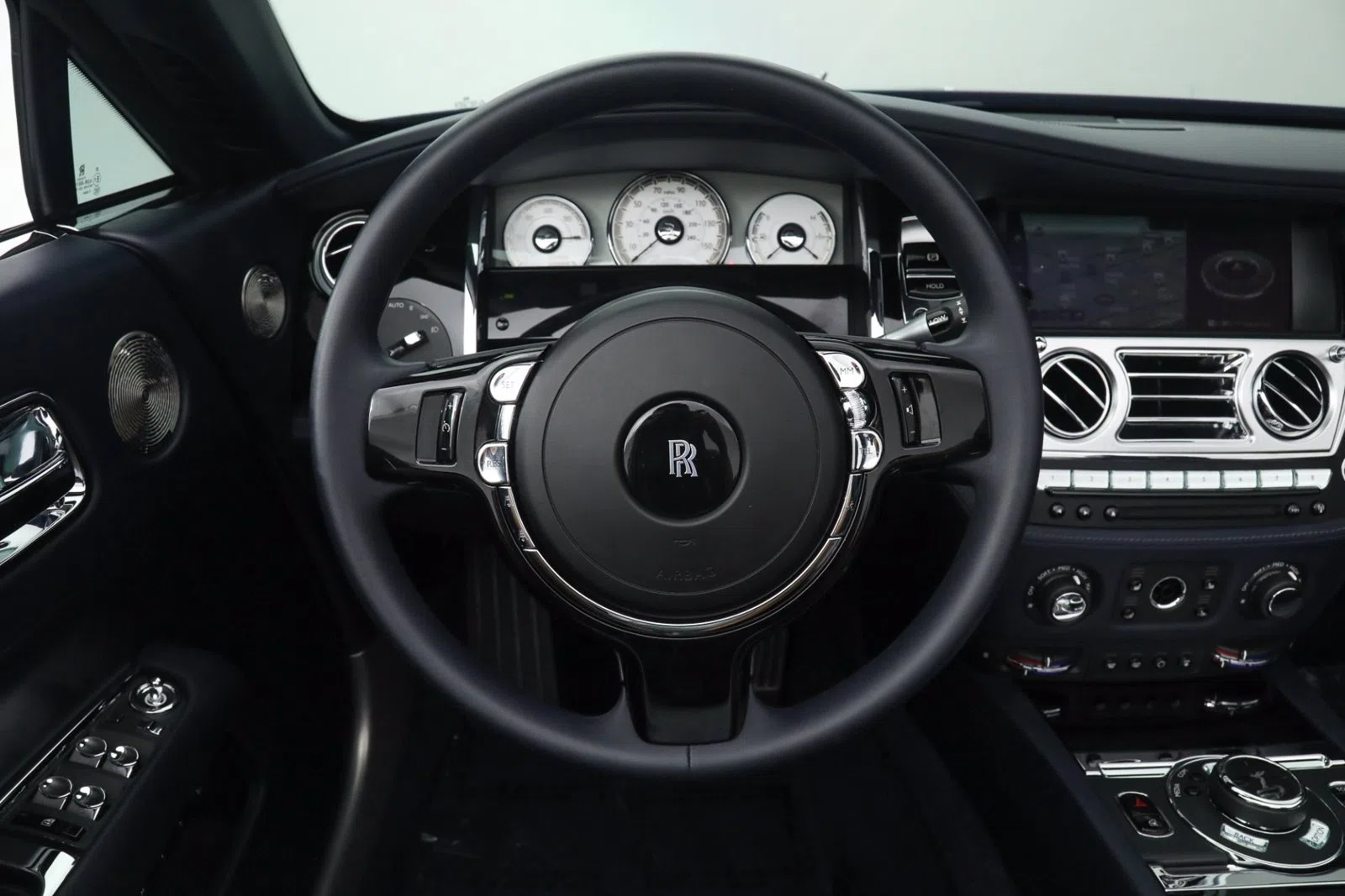 2020 Rolls-Royce Dawn interior