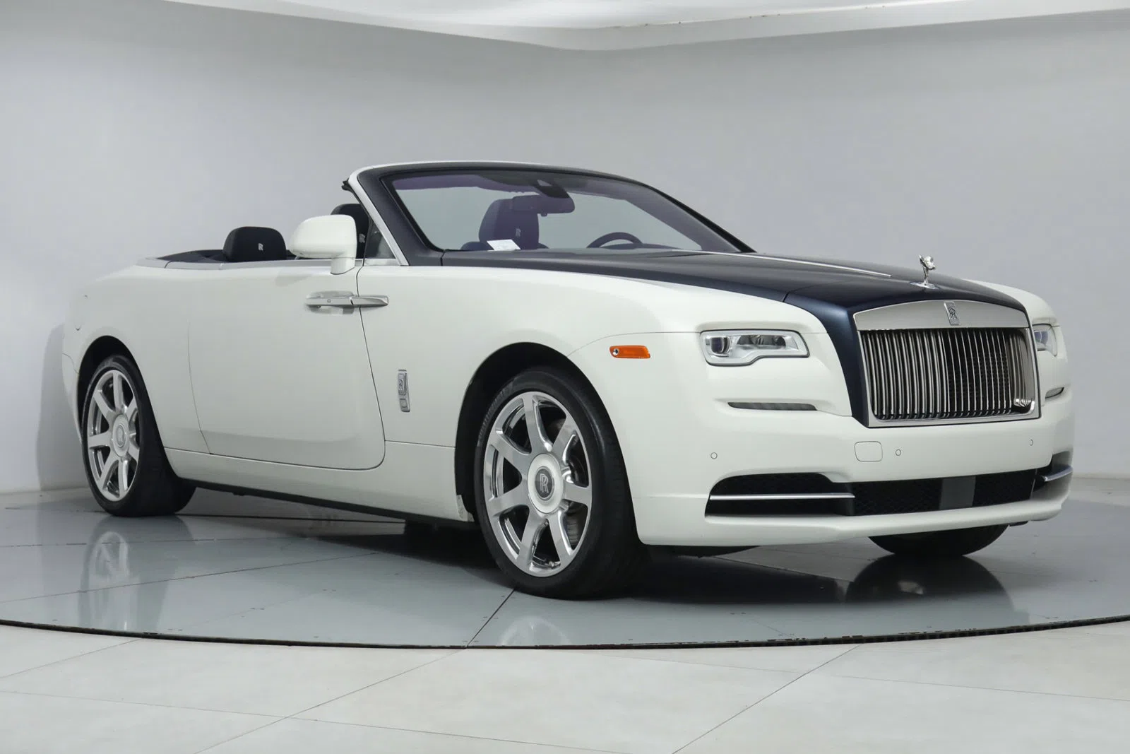 2020 Rolls-Royce Dawn for sale, exterior, Black