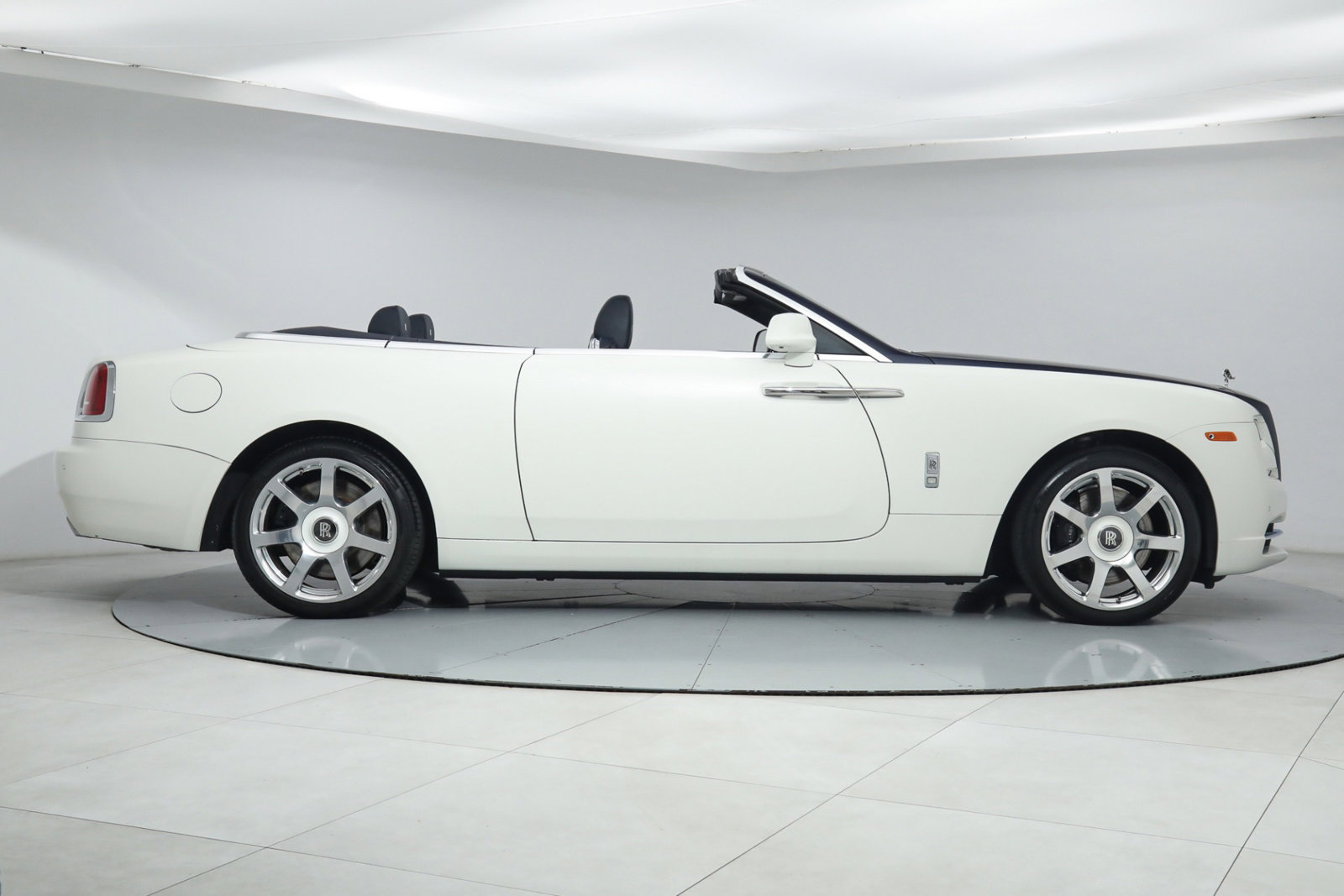 2020 ROLLS-ROYCE DAWN, 15/20