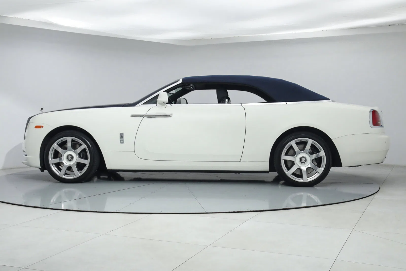 2020 Rolls-Royce Dawn for sale, exterior, Black