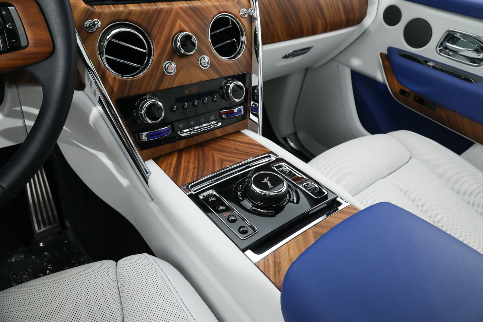 2019 ROLLS-ROYCE CULLINAN, 6/20