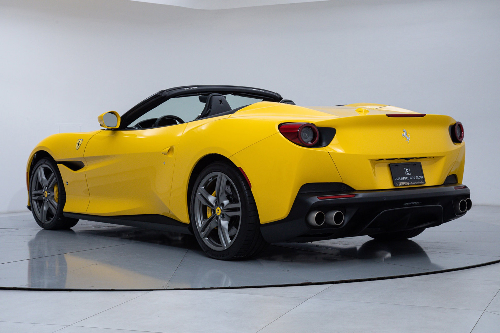 2019 FERRARI PORTOFINO, 2/20