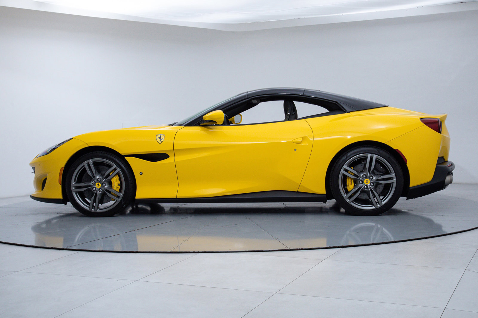 2019 FERRARI PORTOFINO, 16/20