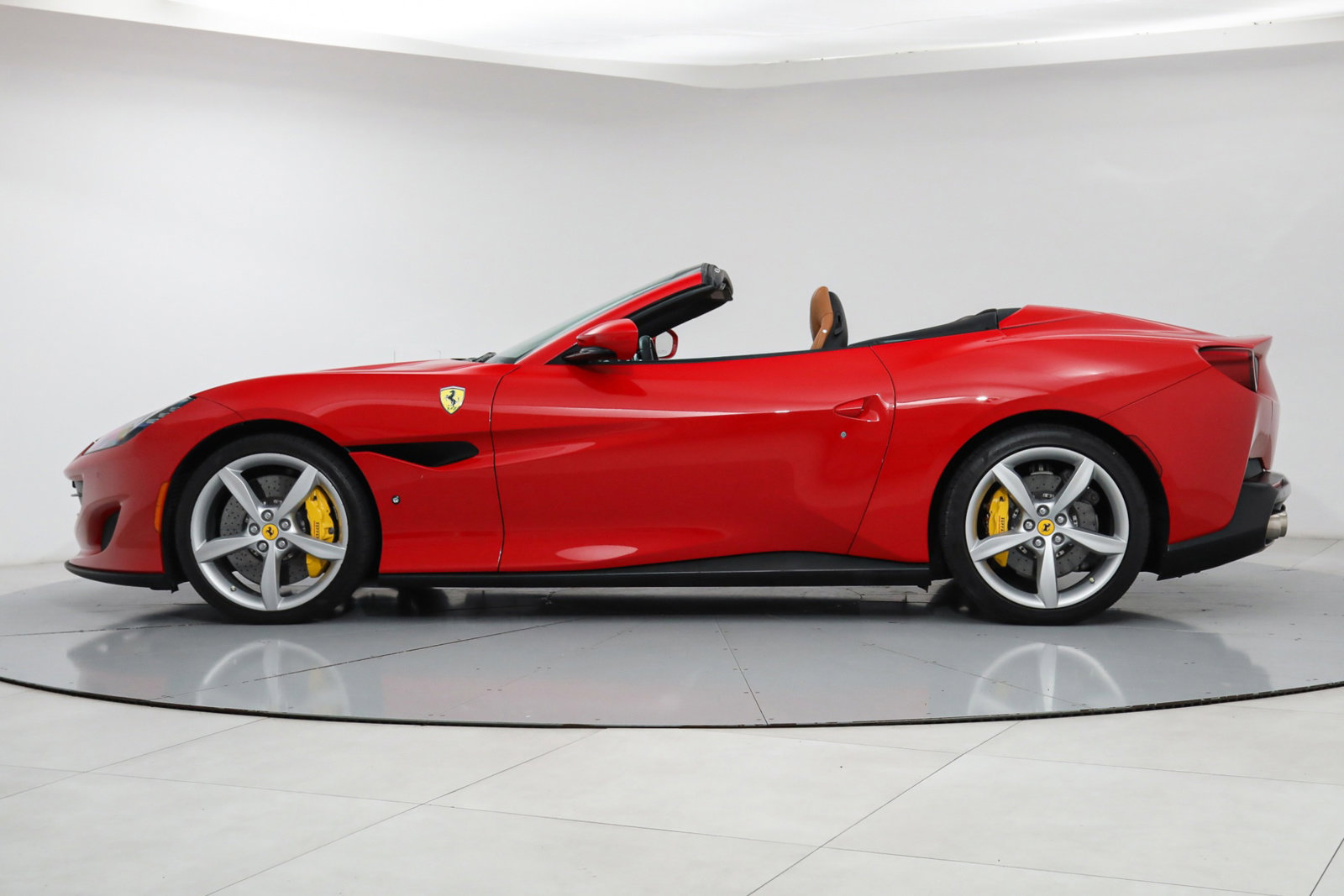 2019 FERRARI PORTOFINO, 17/19