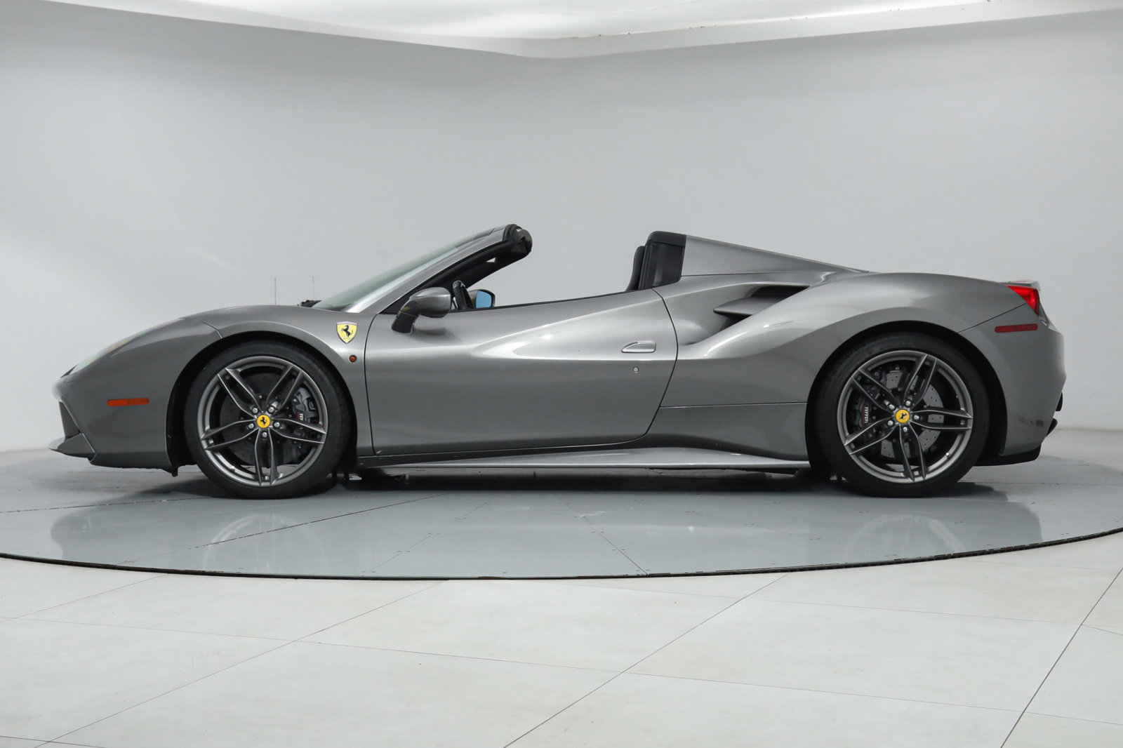 2018 FERRARI 488 SPIDER, 18/20