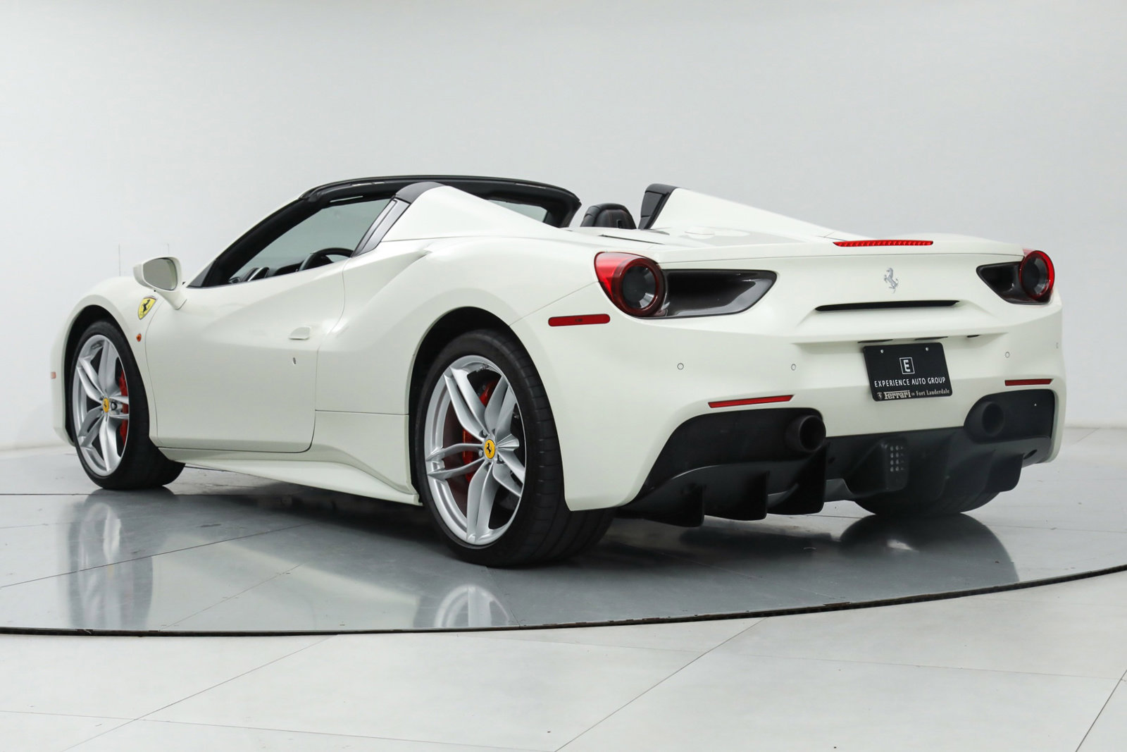 2018 FERRARI 488 SPIDER, 15/18