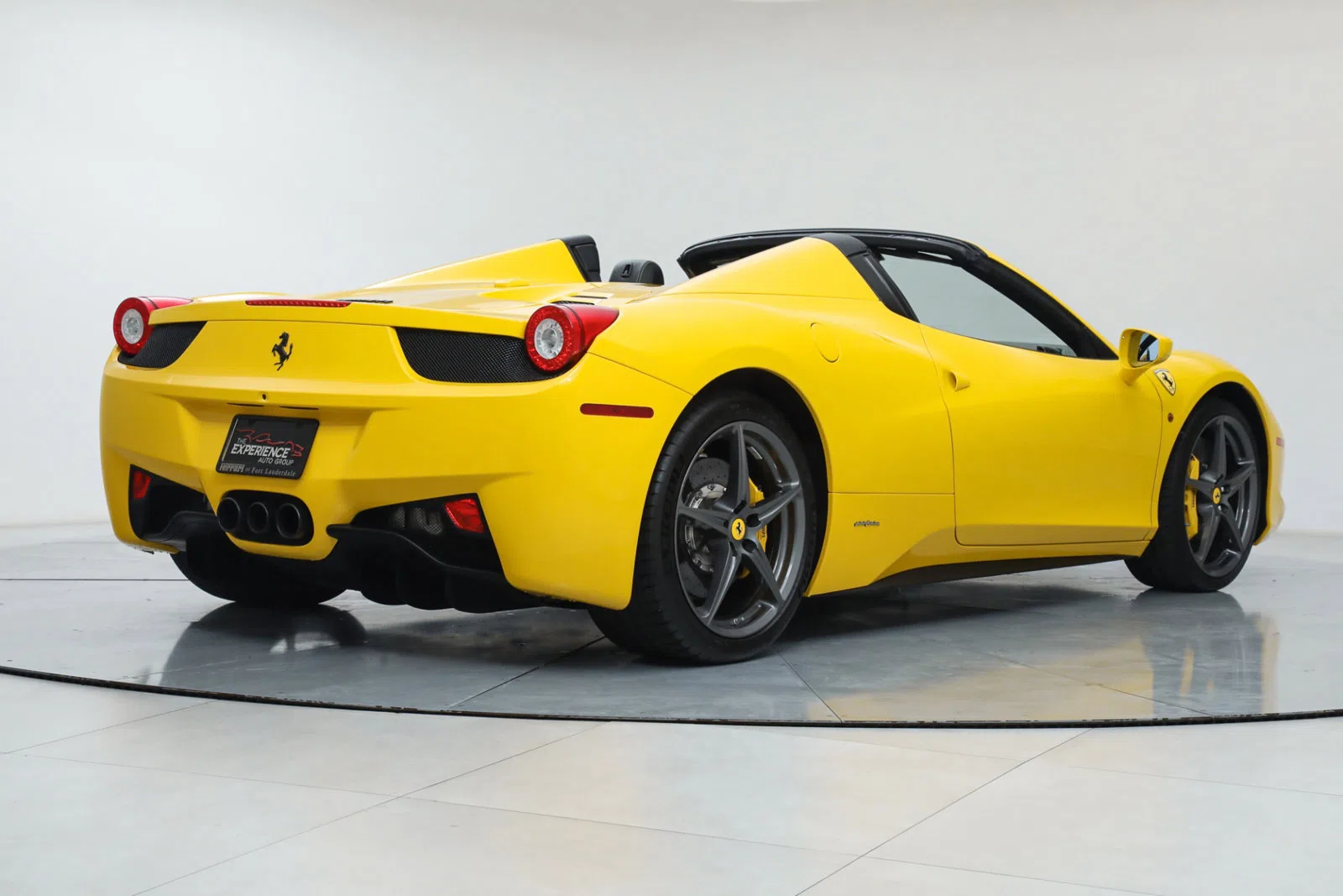 2015 Ferrari 458 Spider for sale, exterior