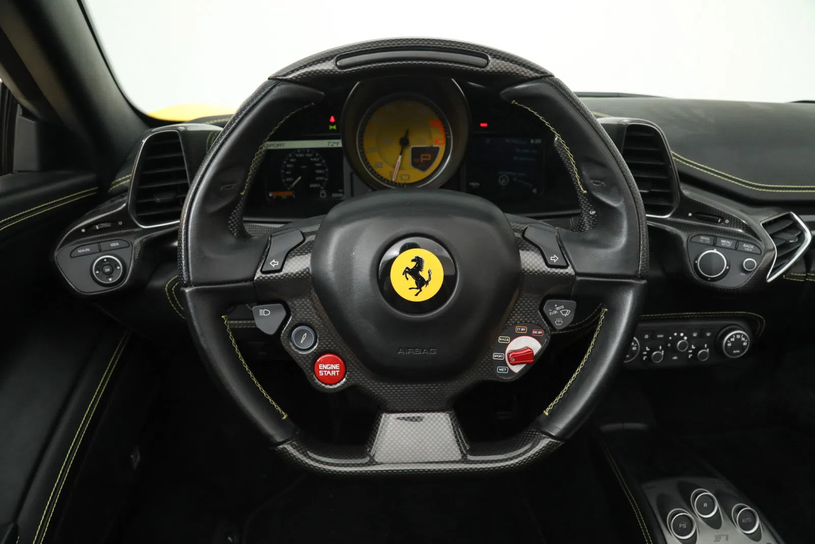 2015 Ferrari 458 Spider interior