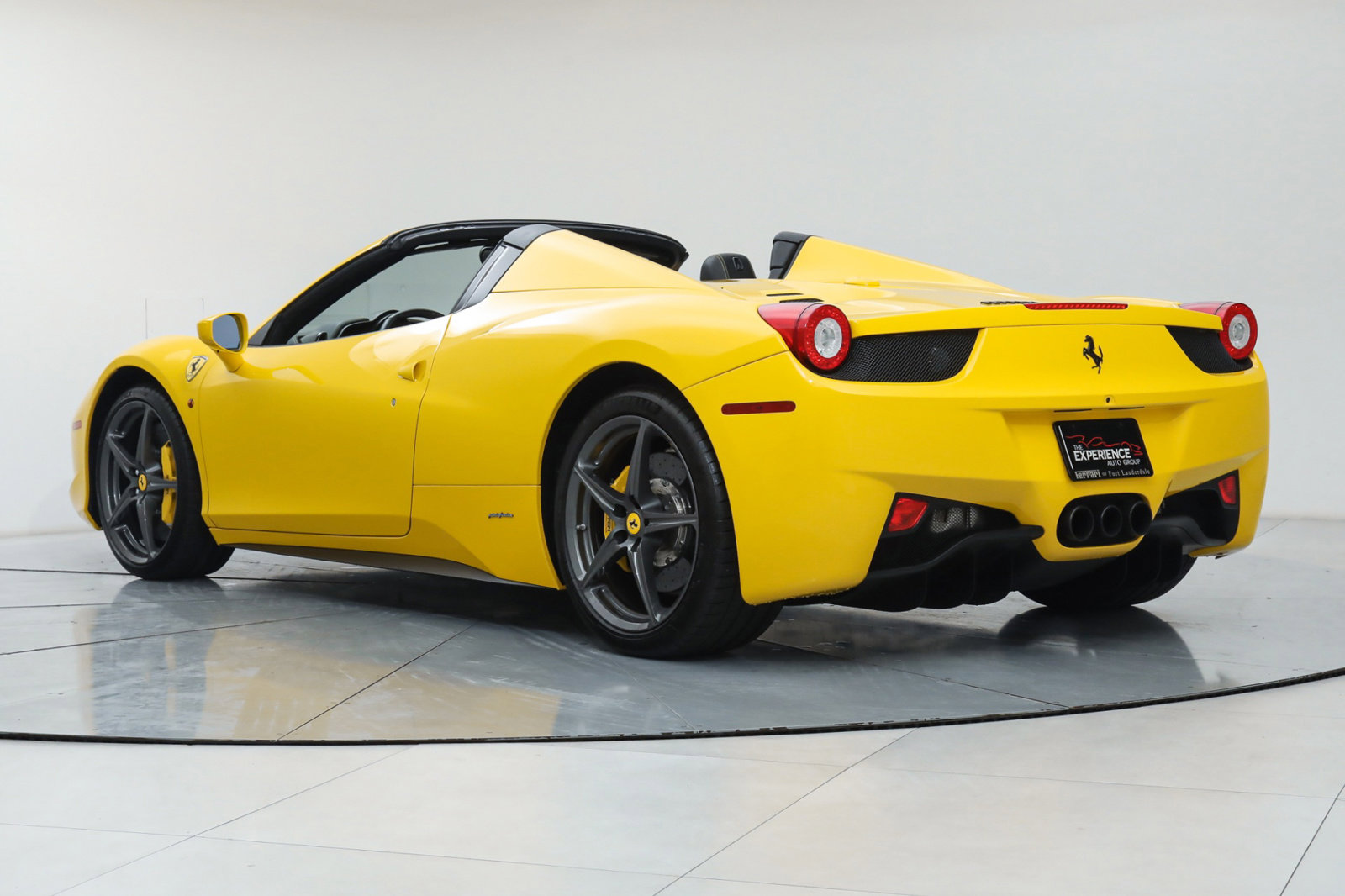 2015 FERRARI 458 SPIDER, 14/17