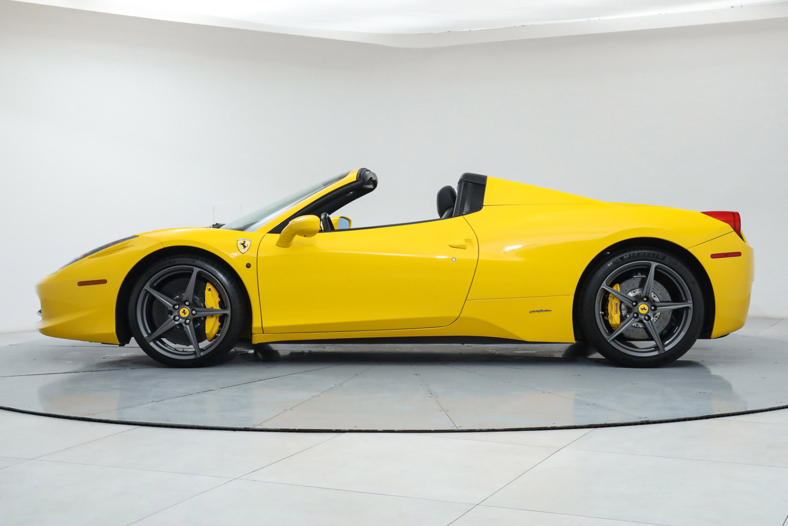 2015 FERRARI 458 SPIDER, 16/17