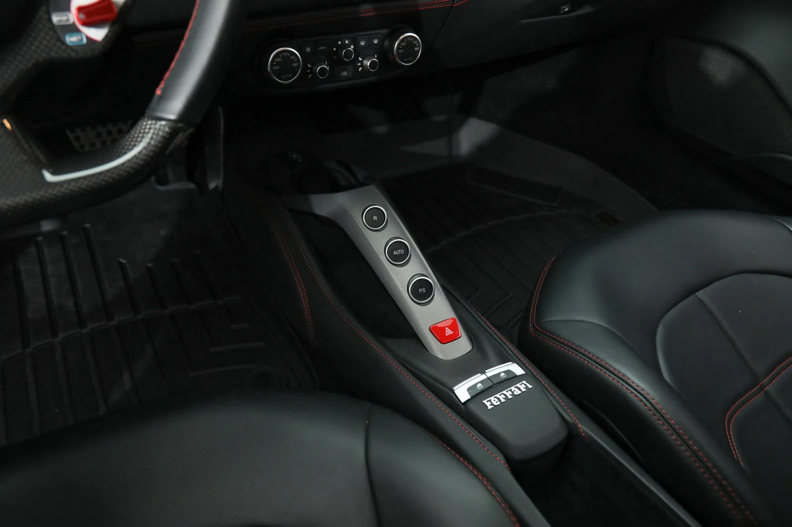 2018 FERRARI 488 GTB interior, center console