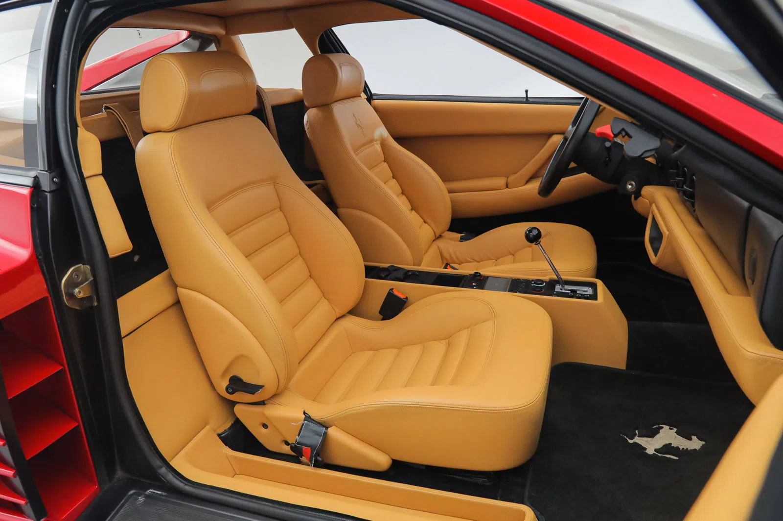 1992 FERRARI 512 TR interior, seats