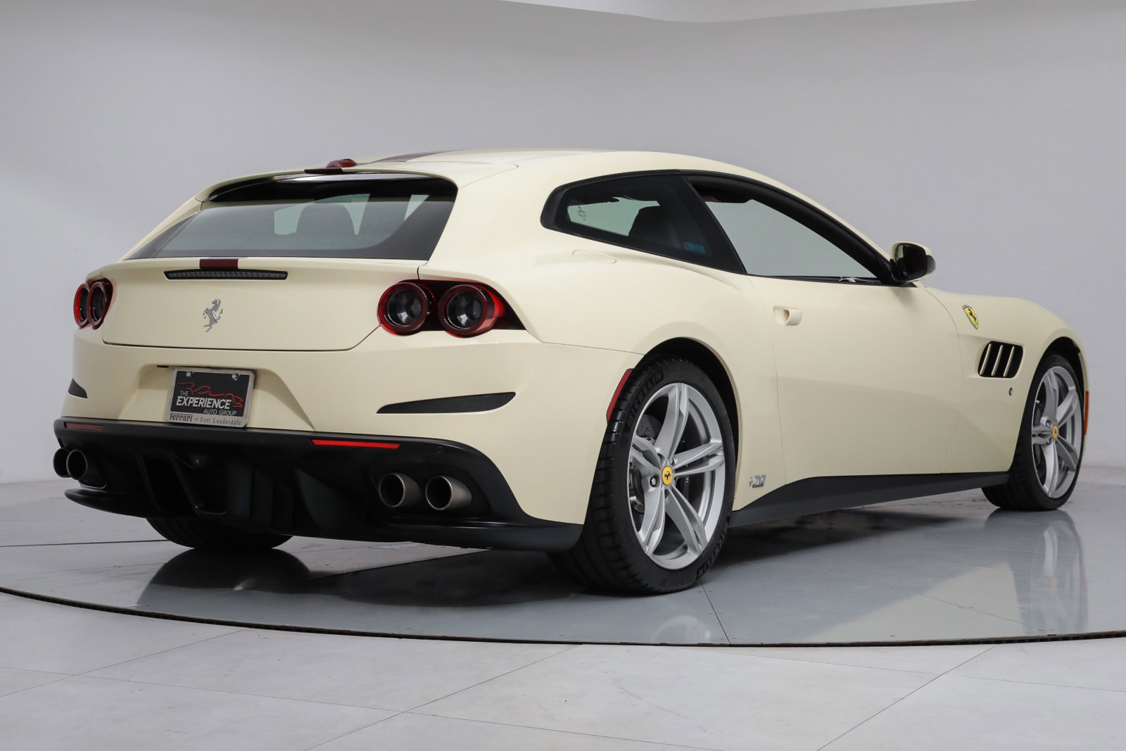 2018 FERRARI GTC4 LUSSO, 4/20