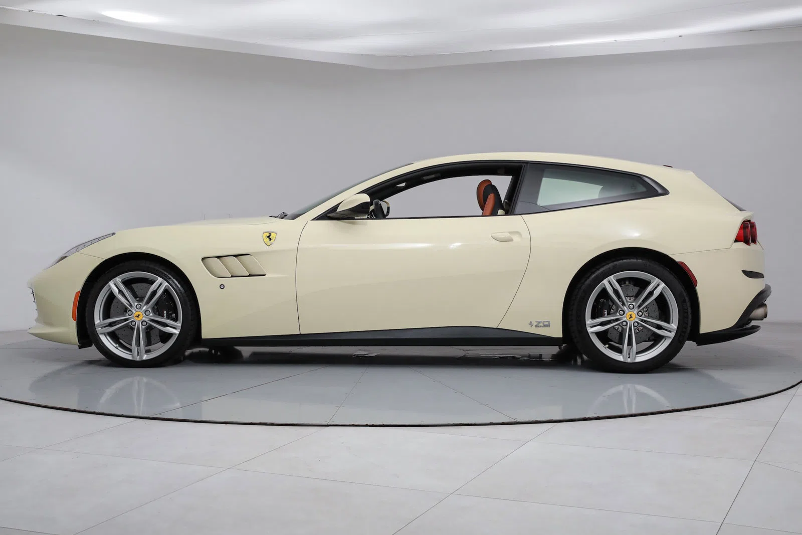 2018 Ferrari GTC4 Lusso for sale, exterior
