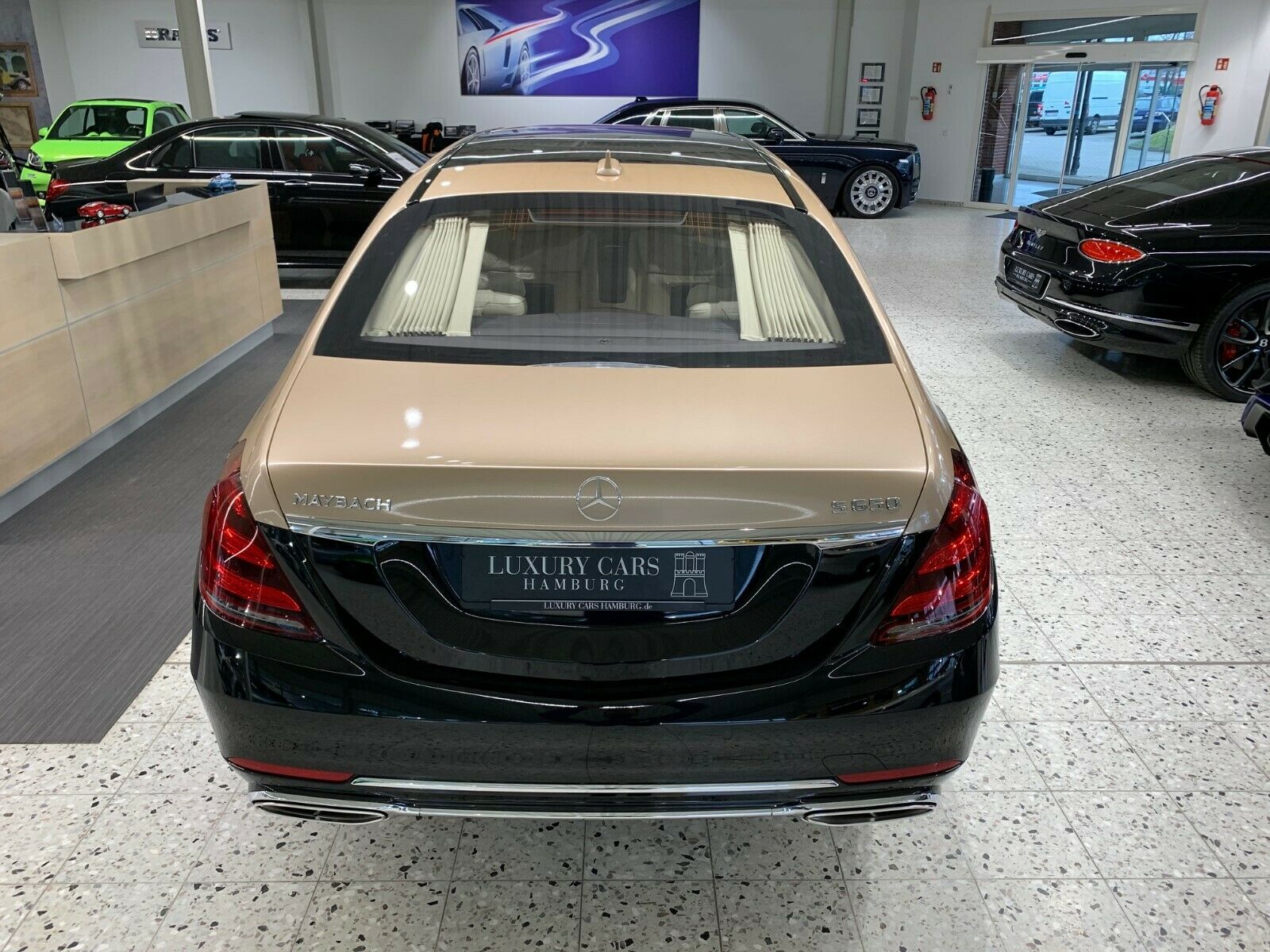 2017 Mercedes-Benz S 600 Maybach Pullman, 3/19
