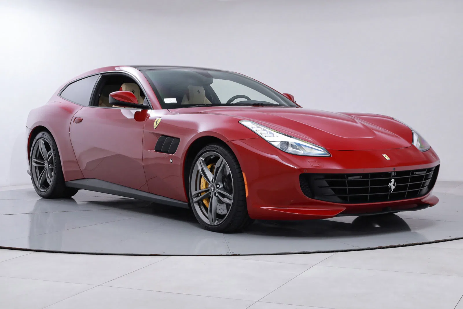 2018 FERRARI GTC4 LUSSO