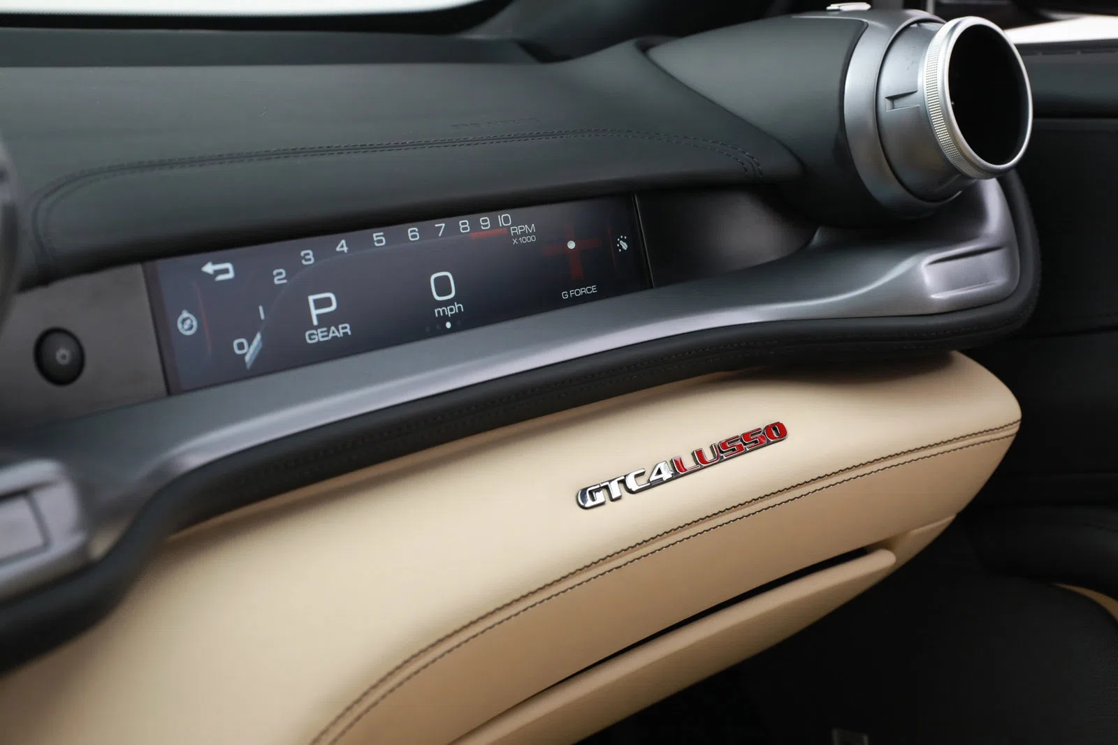 2018 Ferrari GTC4 Lusso interior, center console