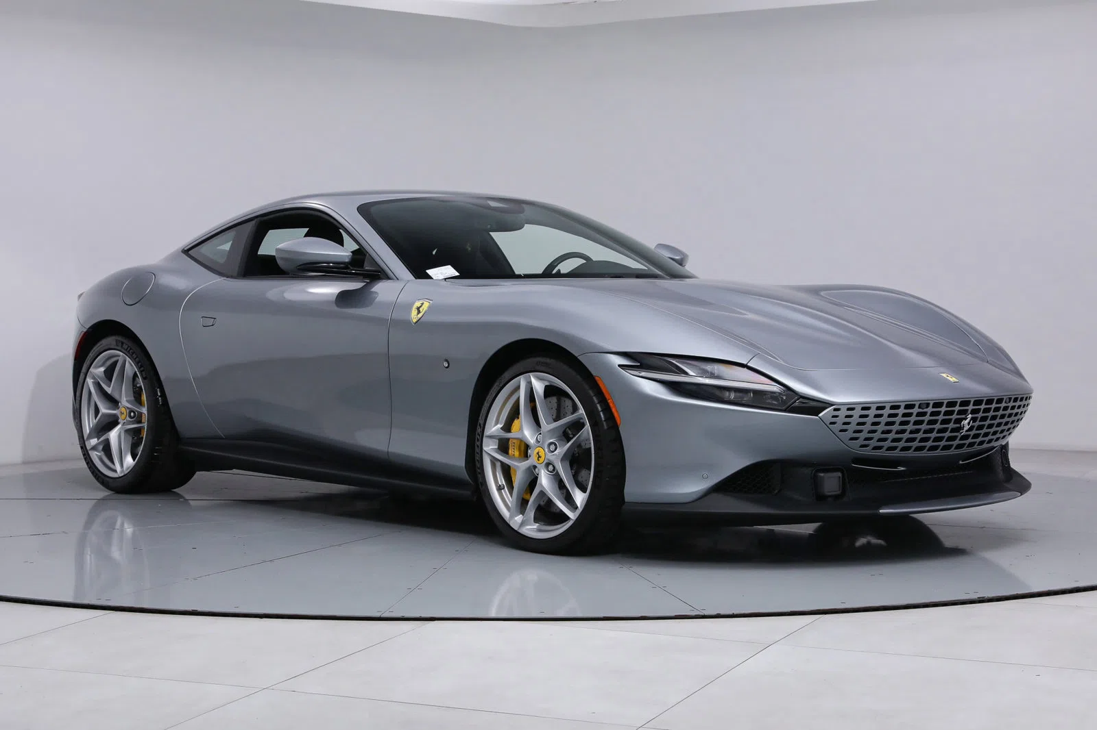 2021 FERRARI ROMA