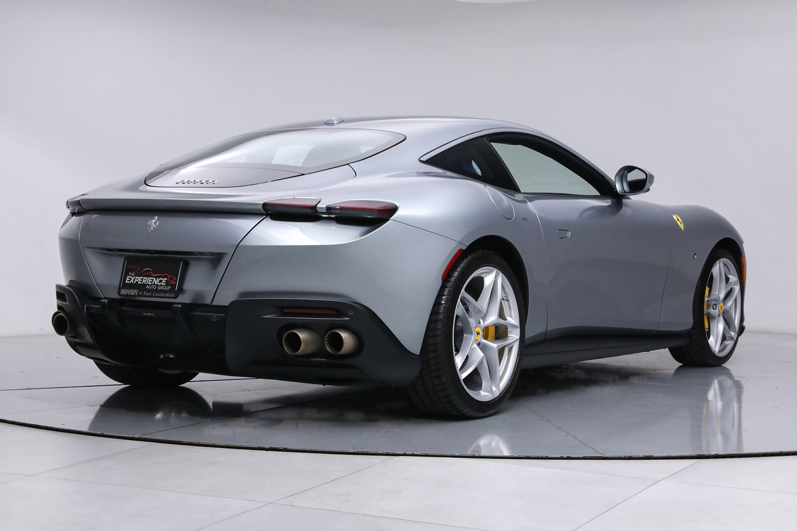 2021 FERRARI ROMA, 15/20