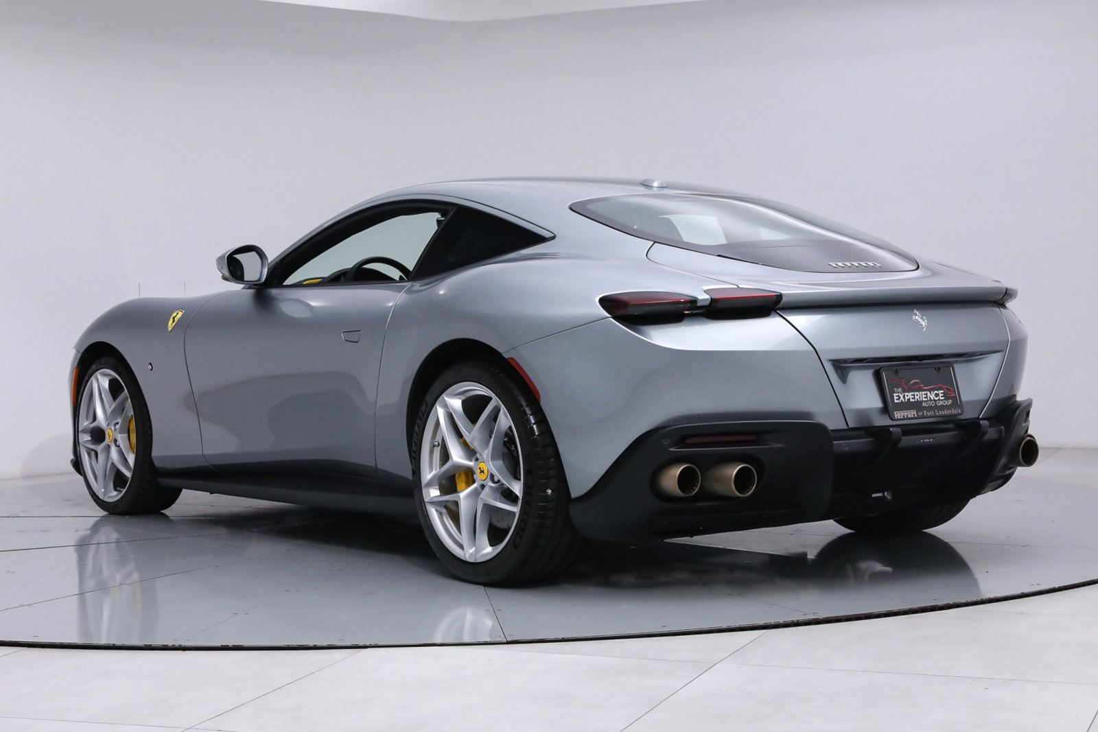 2021 FERRARI ROMA, 17/20