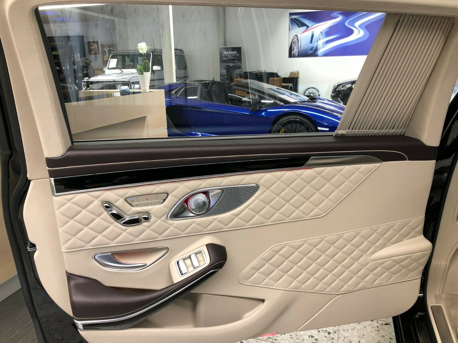 2017 Mercedes-Benz S 600 Maybach Pullman, 8/19