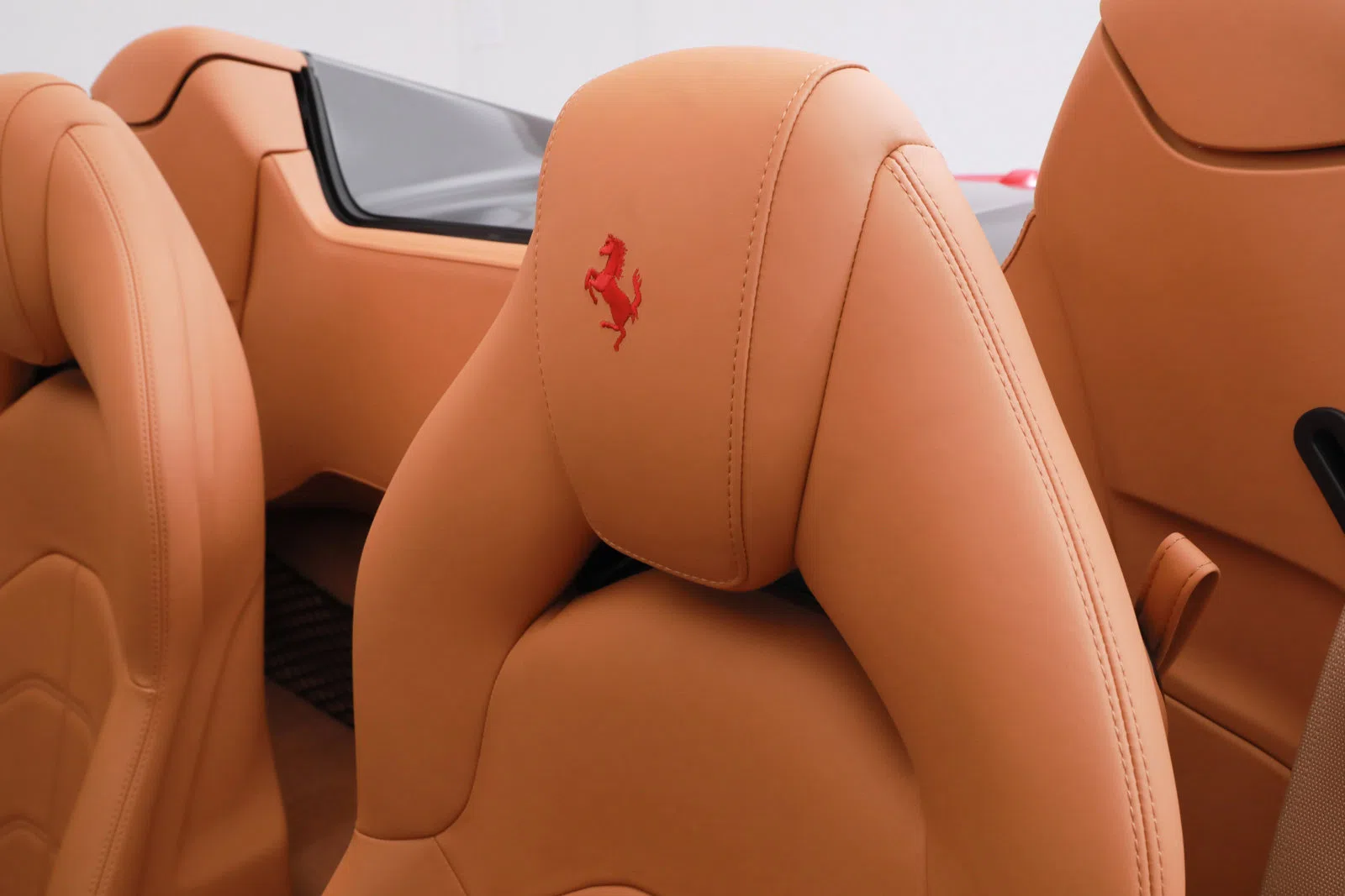 2018 Ferrari 488 Spider interior, seats