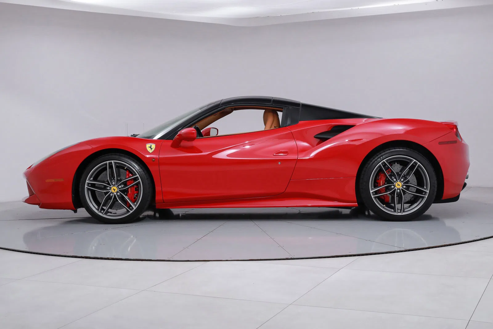 2018 Ferrari 488 Spider for sale, exterior