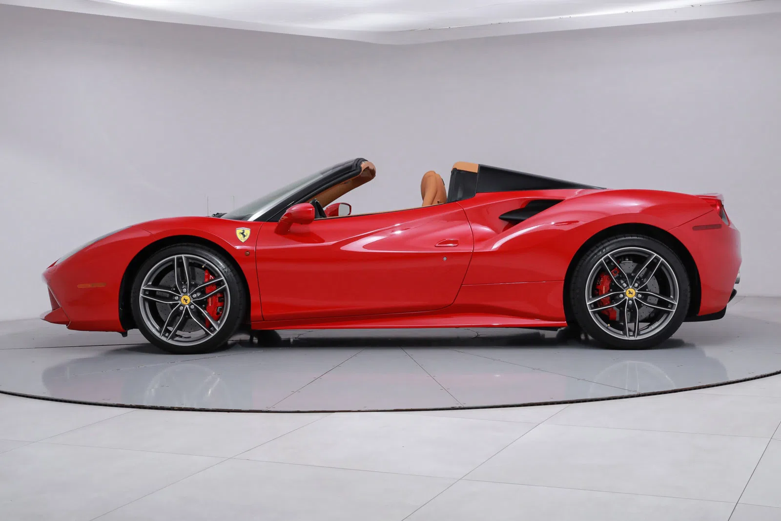 2018 Ferrari 488 Spider for sale, exterior