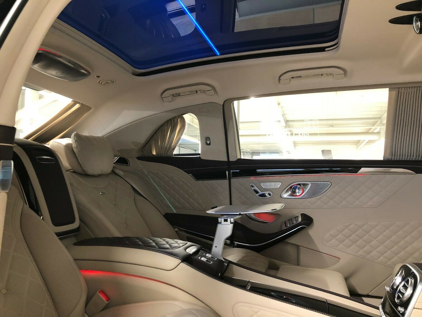 2017 Mercedes-Benz S 600 Maybach Pullman, 10/19