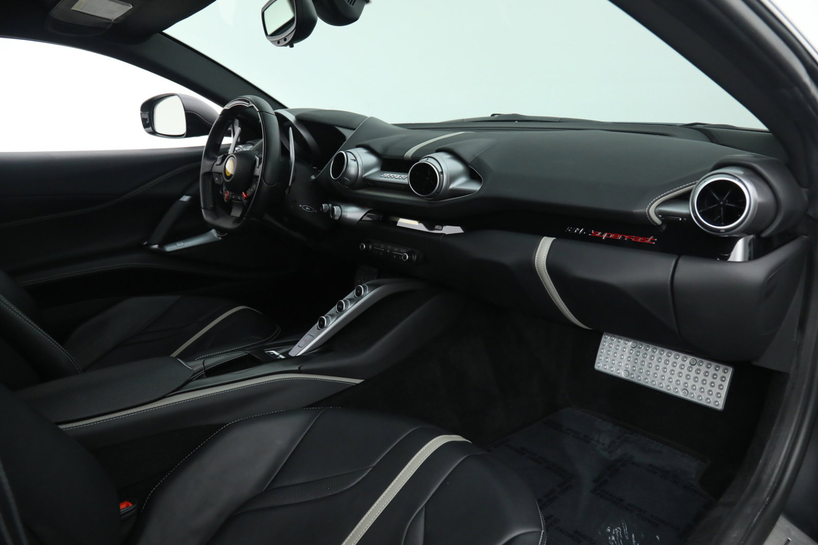 2018 FERRARI 812 SUPERFAST, 2/18