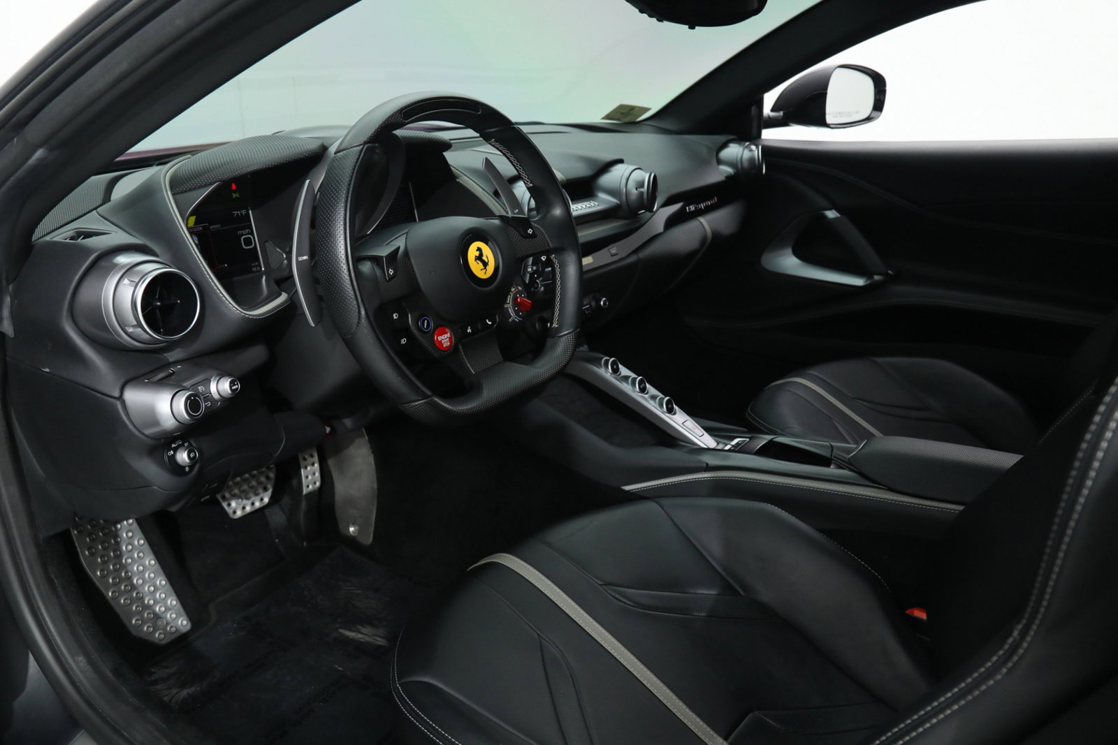 2018 FERRARI 812 SUPERFAST, 15/18