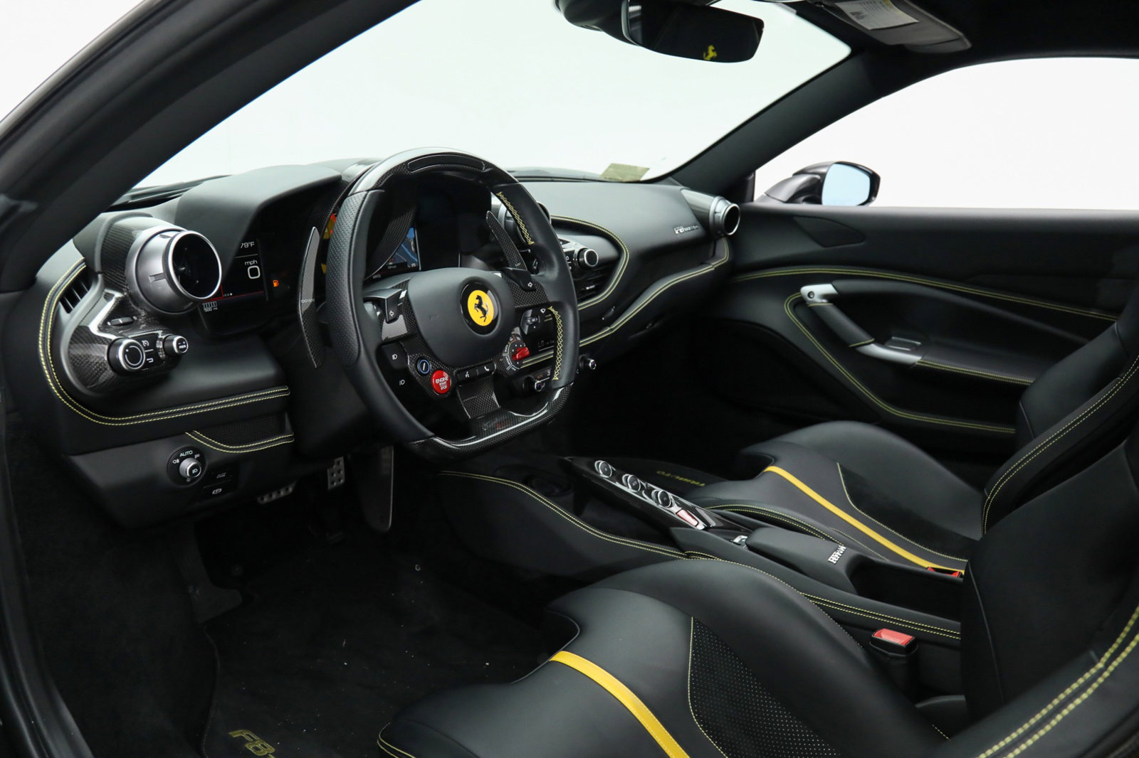 2021 FERRARI F8 TRIBUTO, 3/18
