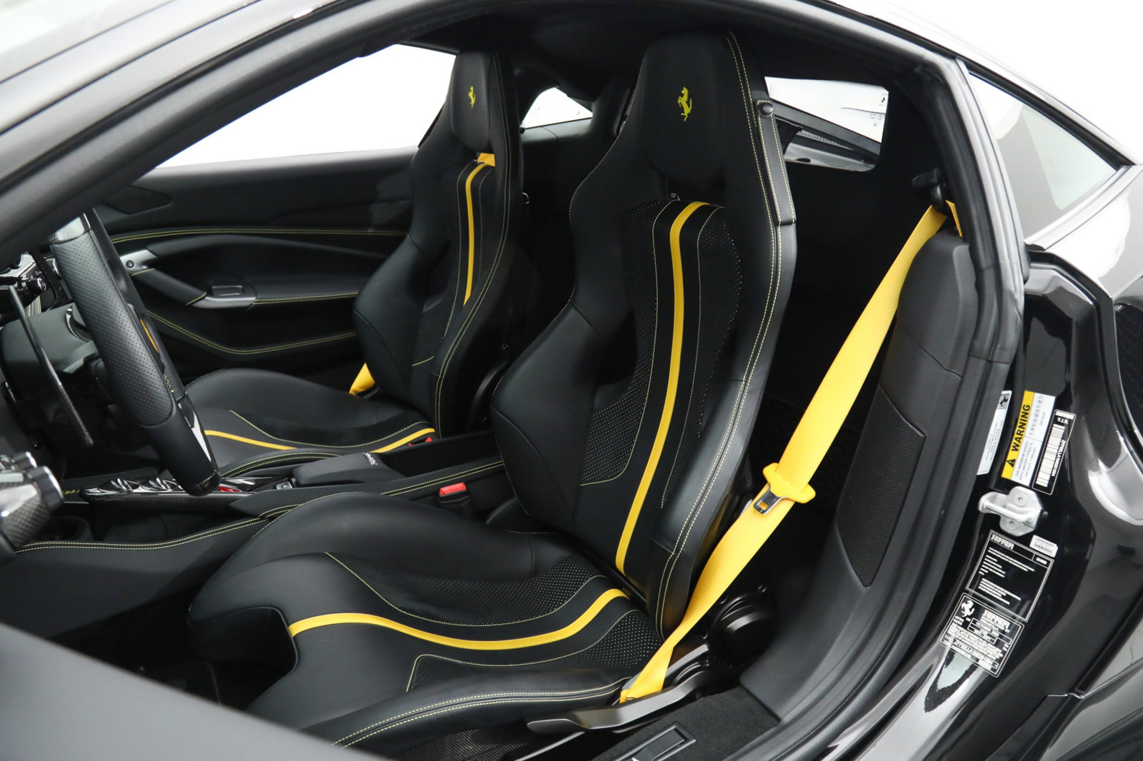 2021 FERRARI F8 TRIBUTO, 16/18