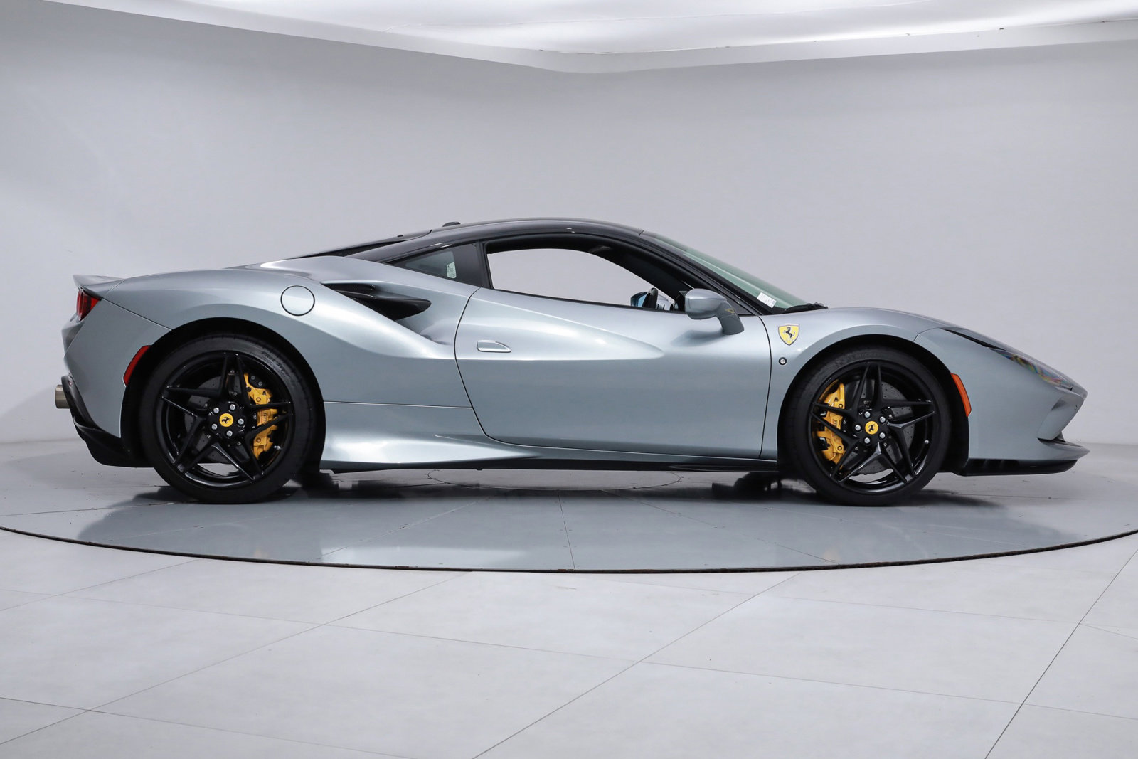 2021 FERRARI F8 TRIBUTO, 12/19