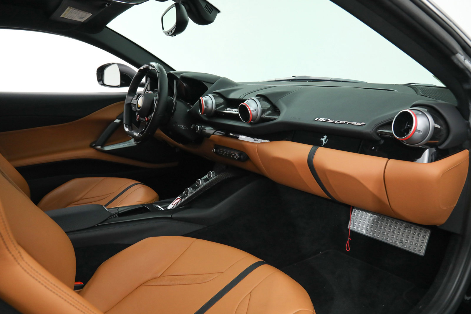 2018 FERRARI 812 SUPERFAST, 8/18