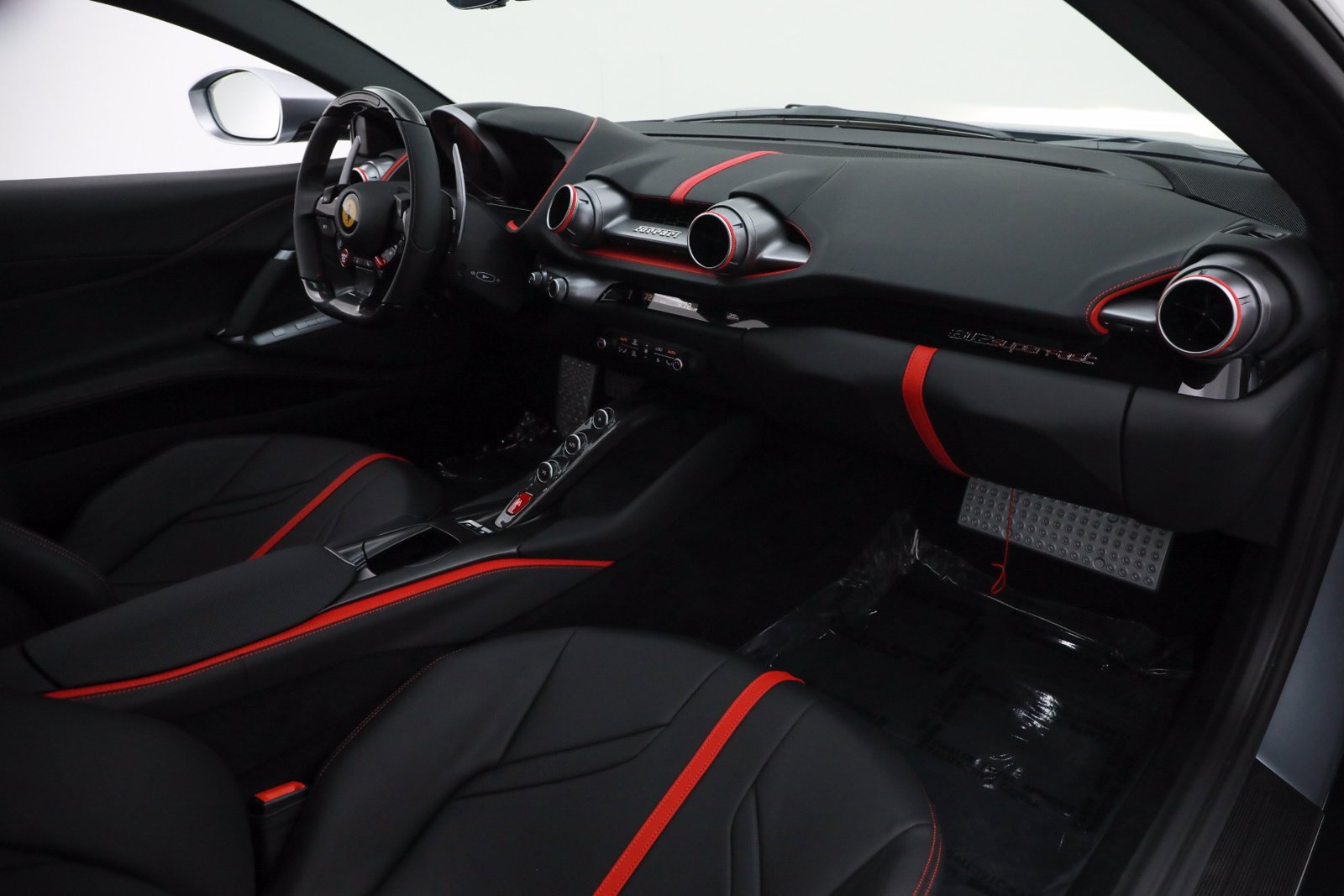 2020 FERRARI 812 SUPERFAST, 3/12
