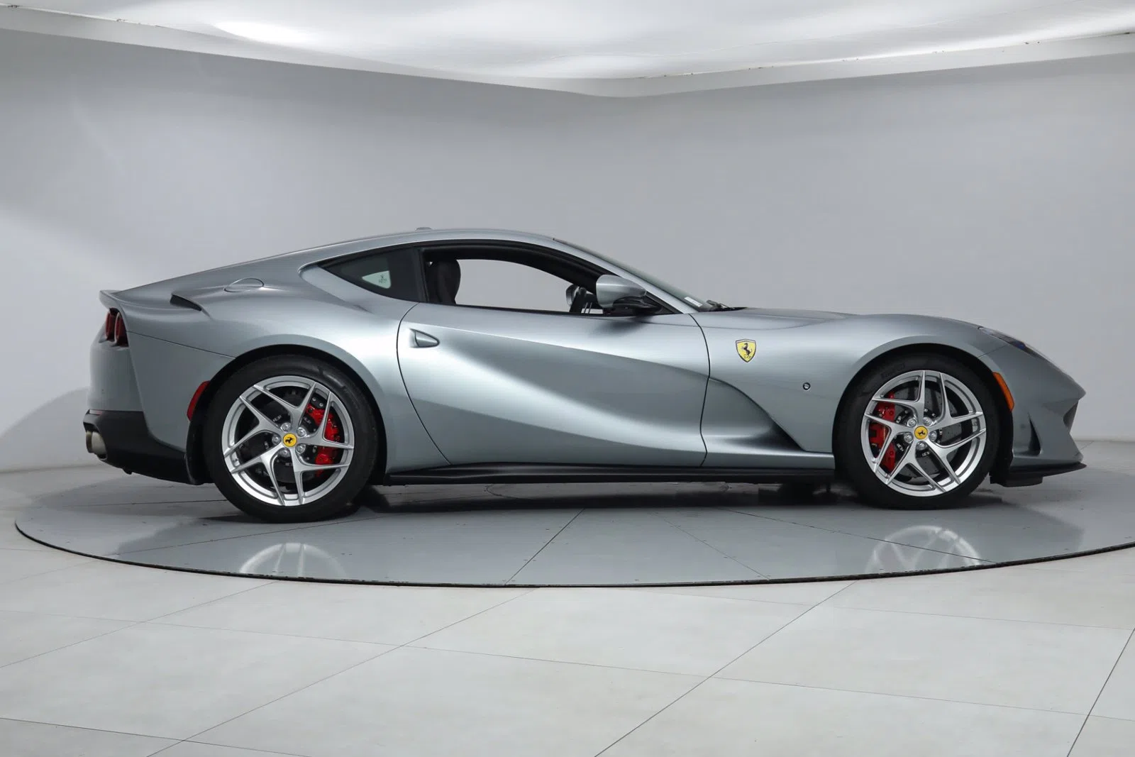 2020 Ferrari 812 Superfast for sale, exterior