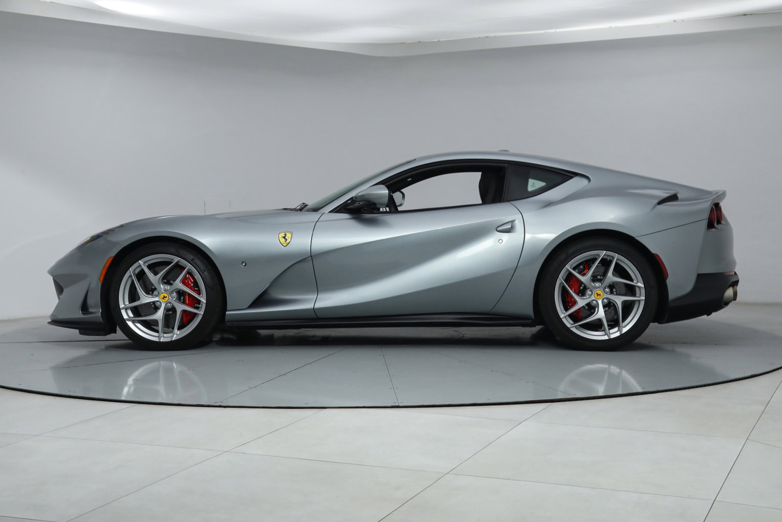 2020 FERRARI 812 SUPERFAST, 10/12