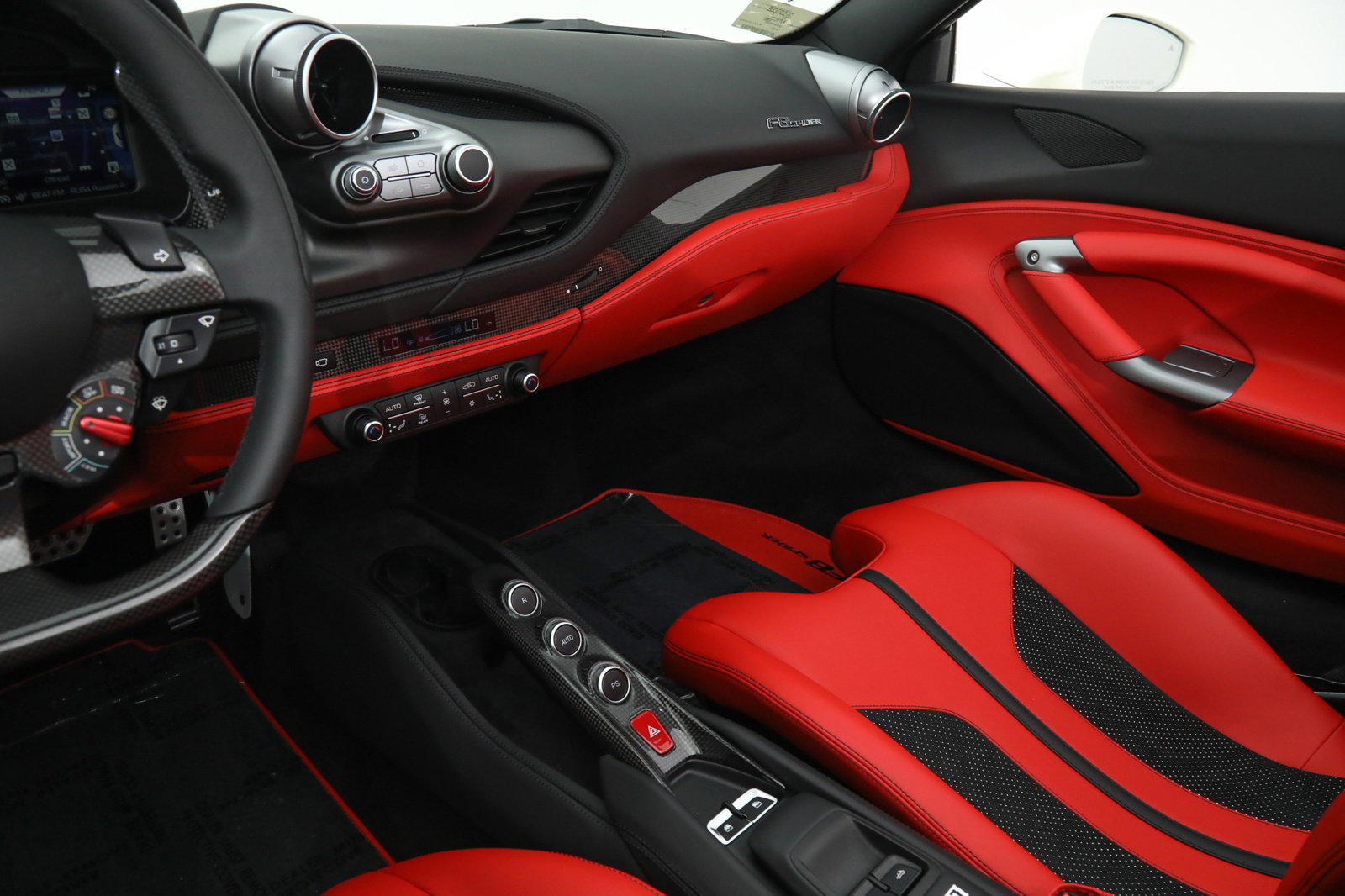 2021 Ferrari F8 Spider, 17/20