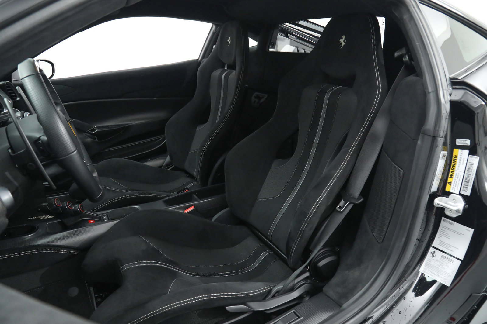 2019 FERRARI 488 PISTA, 16/19
