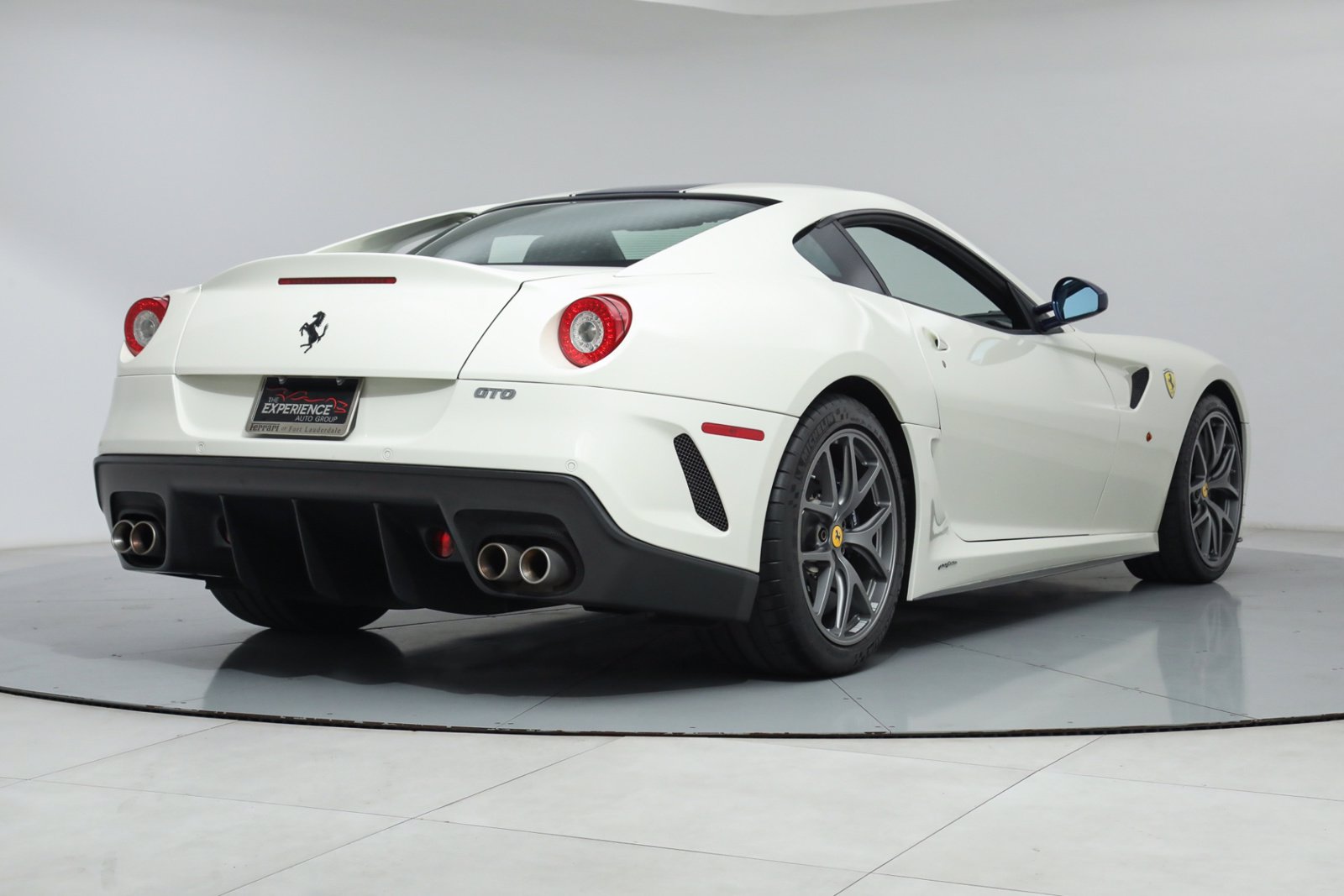 2011 FERRARI 599 GTO, 2/16