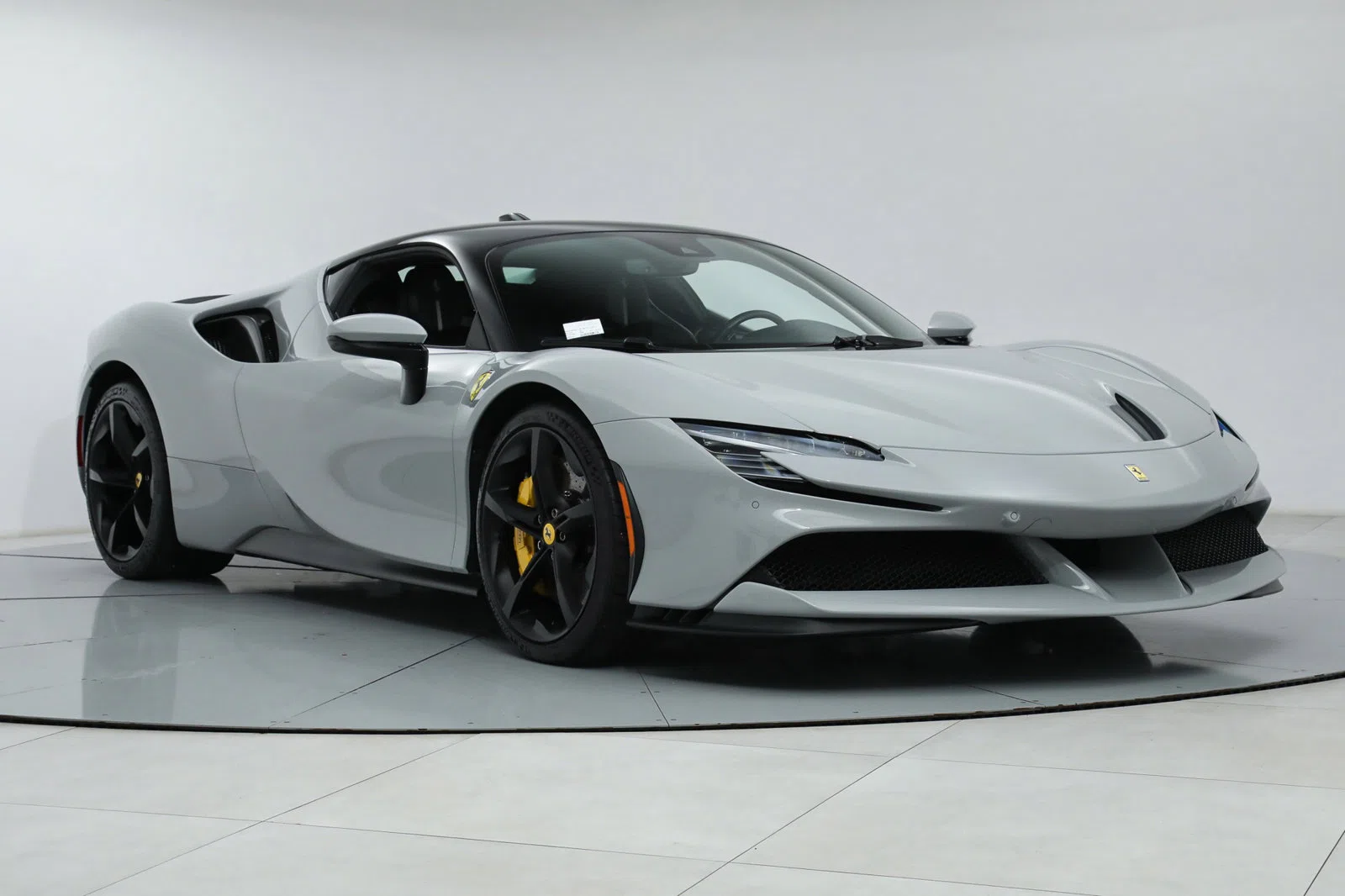 2022 FERRARI SF90 STRADALE