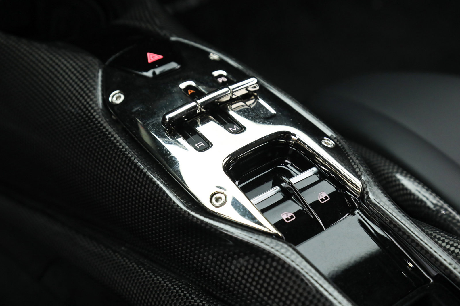 2022 FERRARI SF90 STRADALE, 11/20