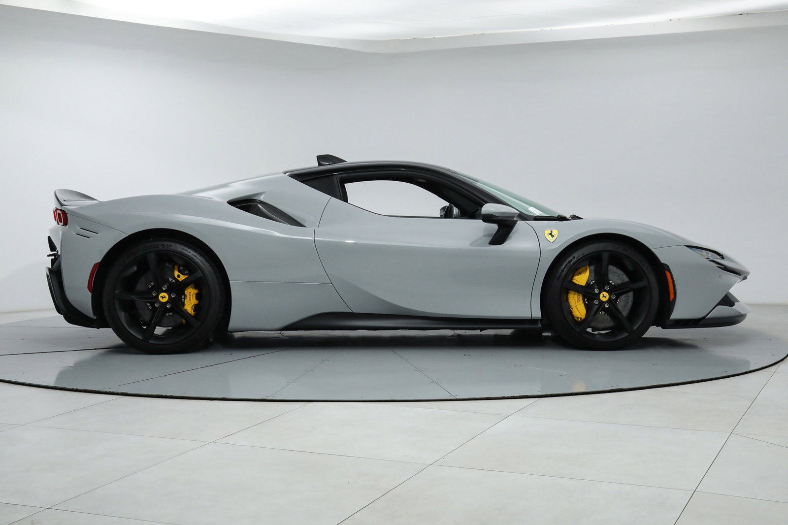 2022 FERRARI SF90 STRADALE, 16/20