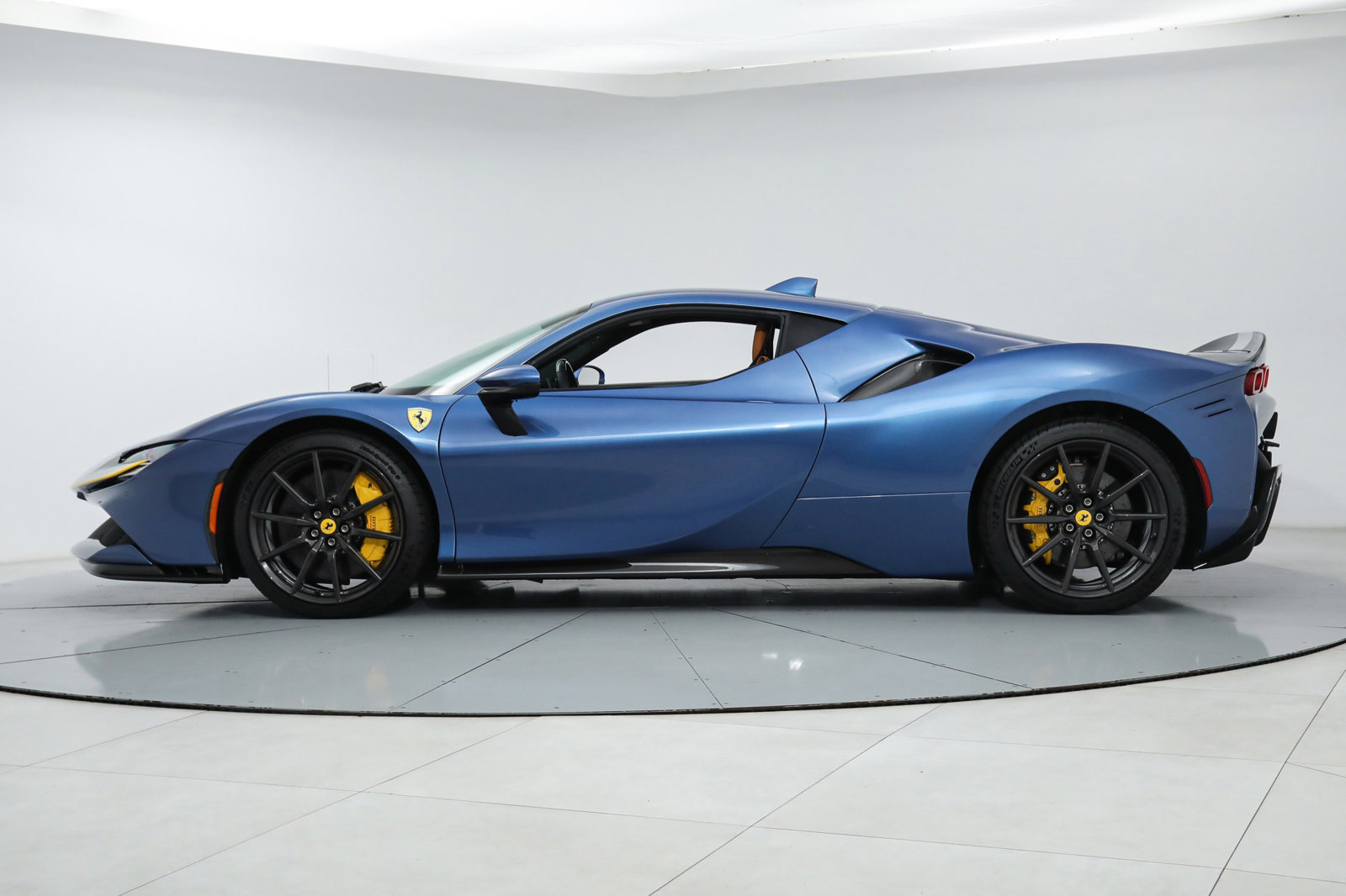 2021 FERRARI SF90 STRADALE, 18/20
