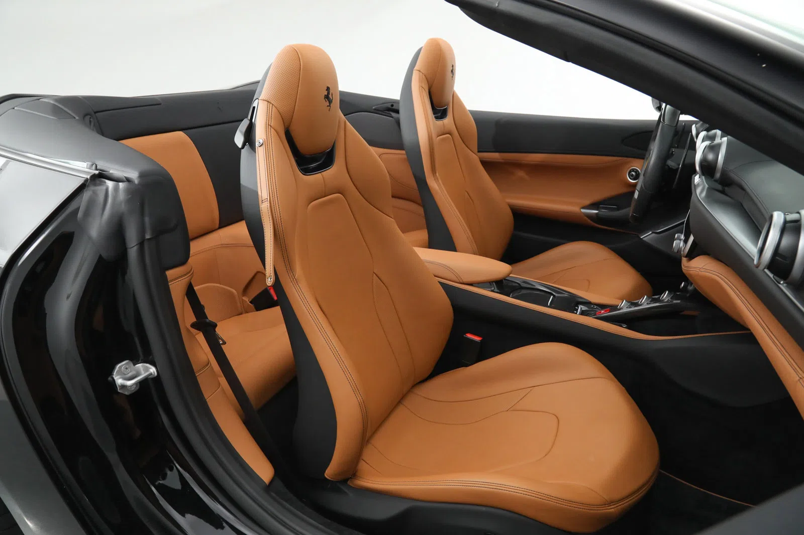 2019 Ferrari Portofino interior, seats