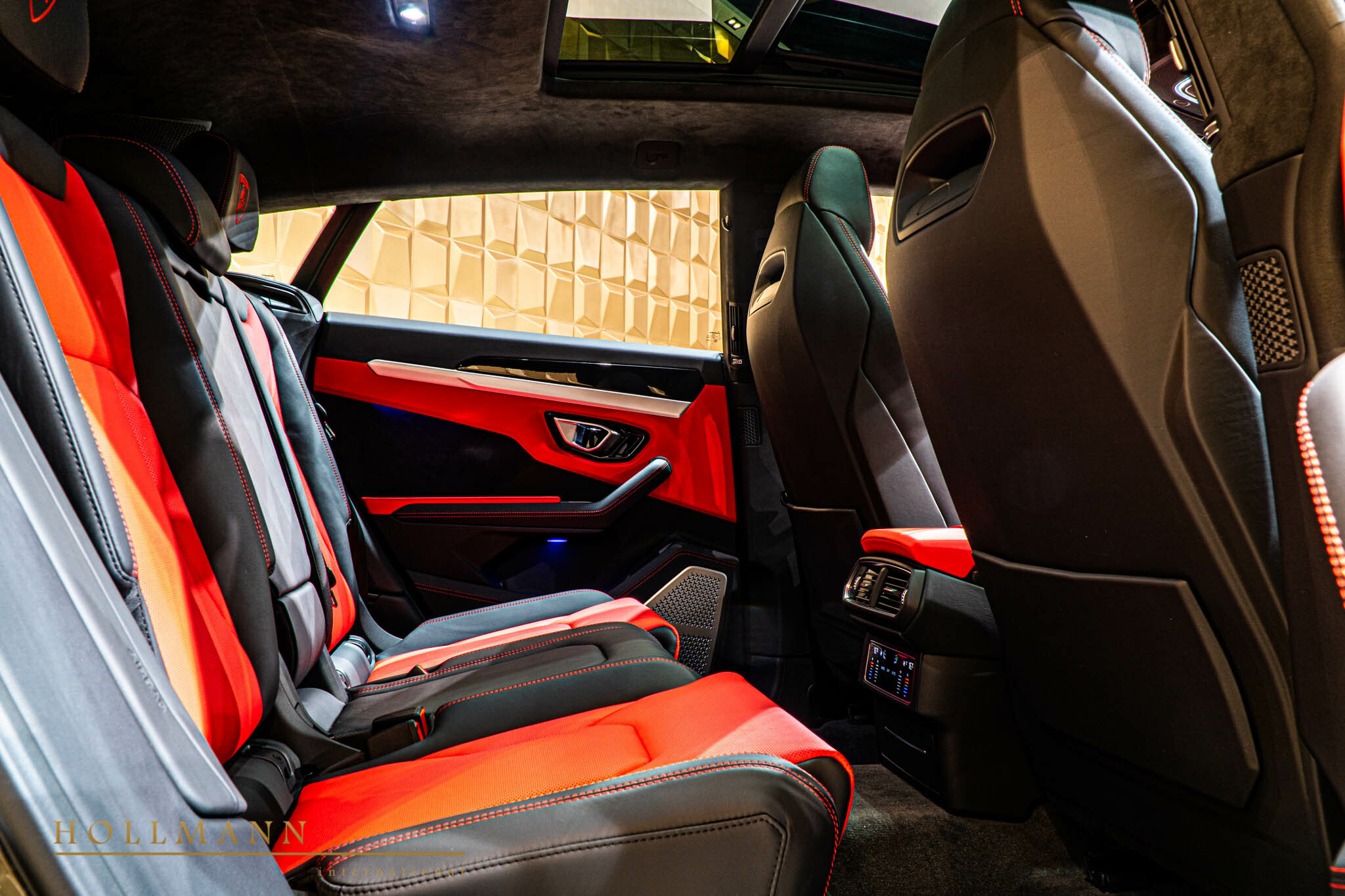 2022 Lamborghini Urus, 4/17