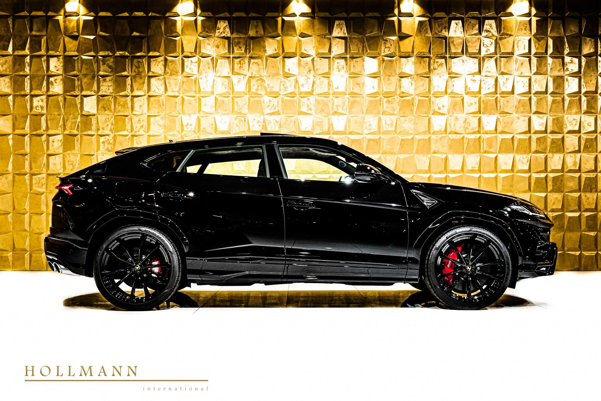 2022 Lamborghini Urus, 8/17