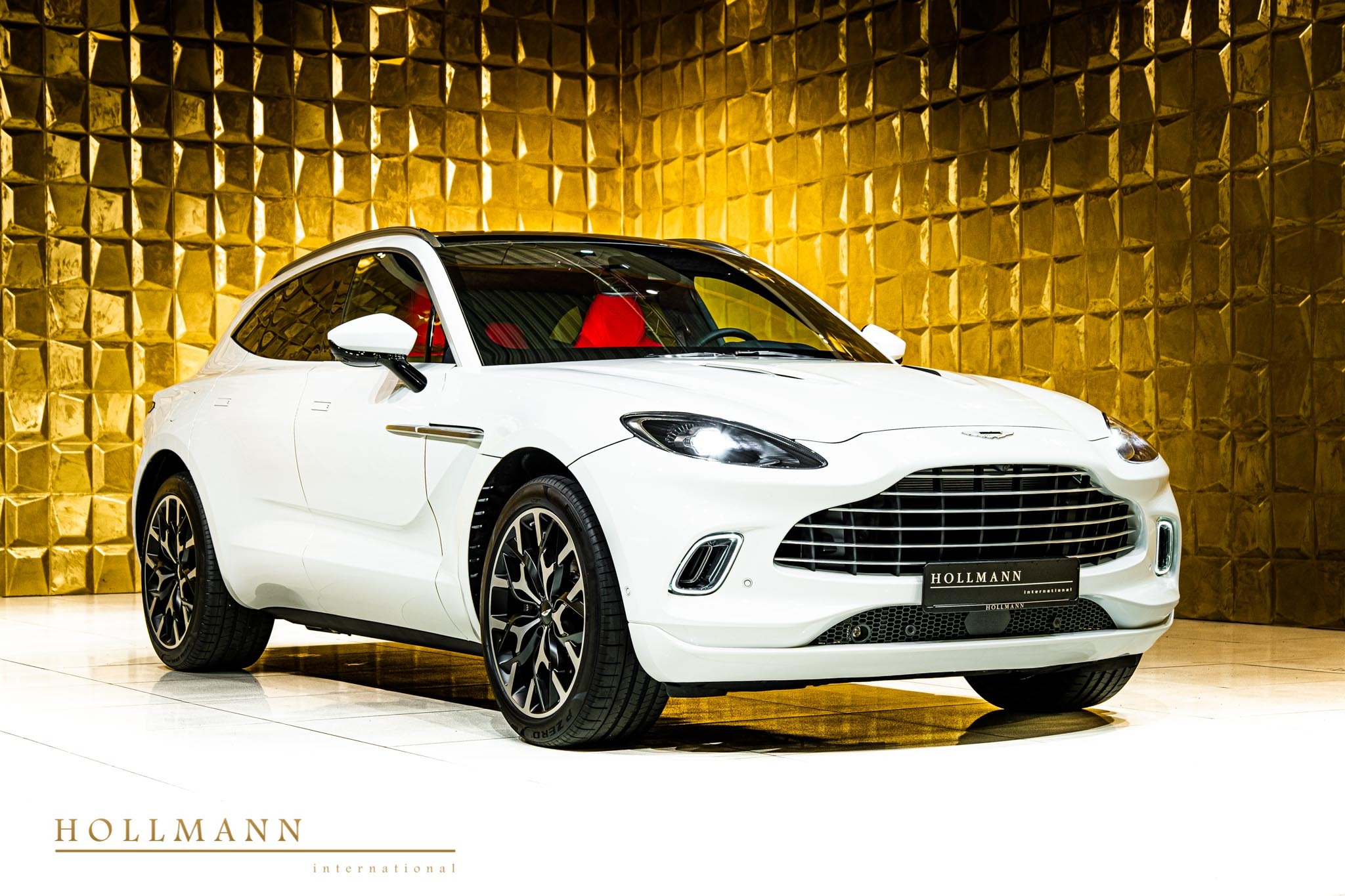 2022 Aston Martin DBX